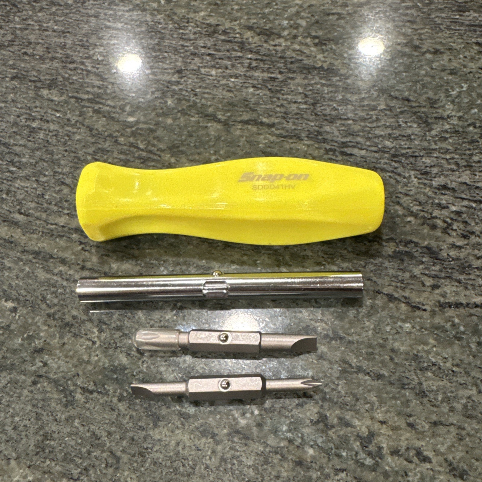Snap-on sddd41 combination screwdriver with 4 tips. hi viz new