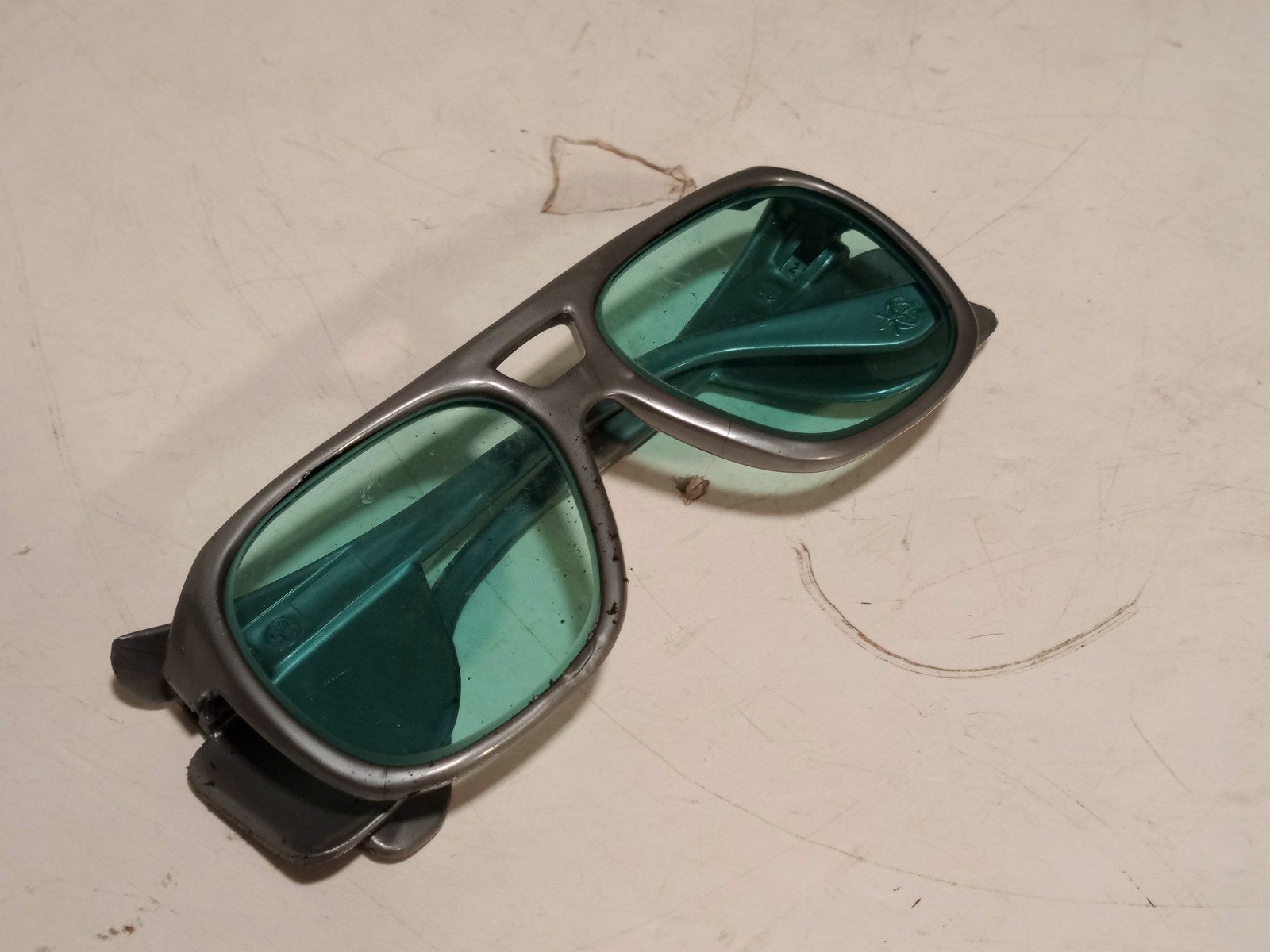 Circon Holmium O.D. 4+ @ 2100nm laser safety glasses w case as pictured