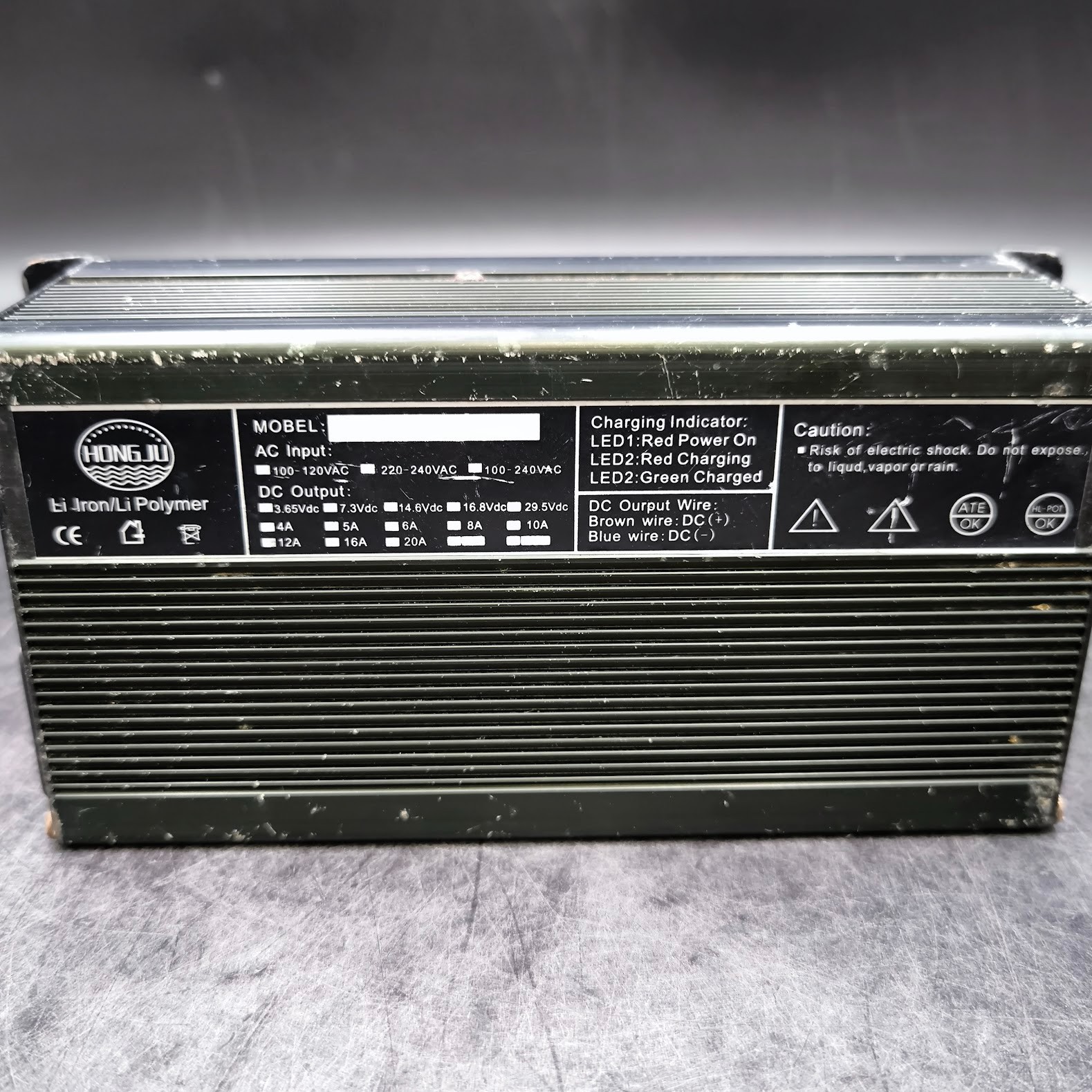 Hong Ju Li-ion/Li-Polymer Smart Charger 29.5V 10A Used Working