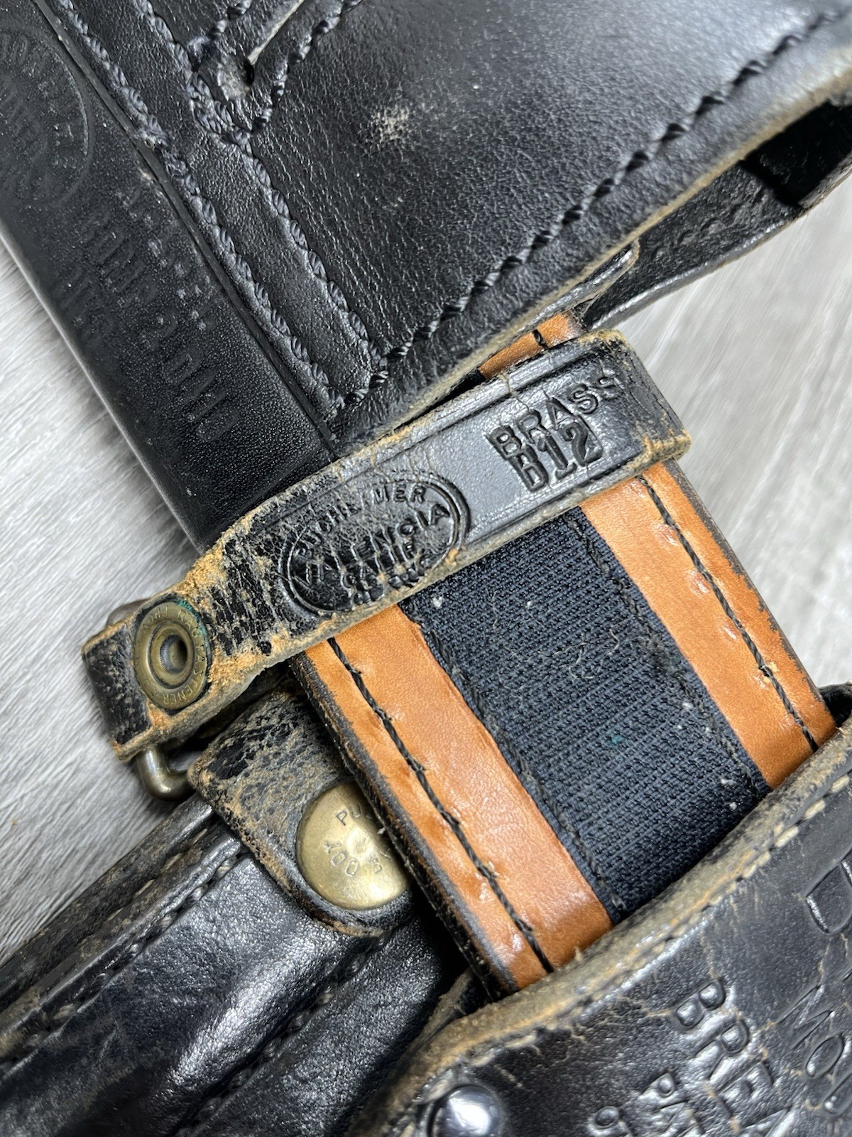 Safariland Black Buckleless Duty Belt Size Bianchi Model 27 Holster Accessories