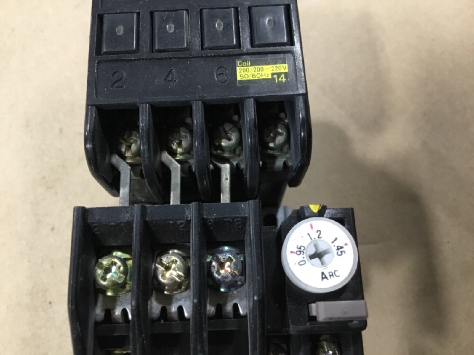 Fuji SRCA3631-0/X Magnetic Contactor 200/200-220V With TR-0/3 Overload #46T12