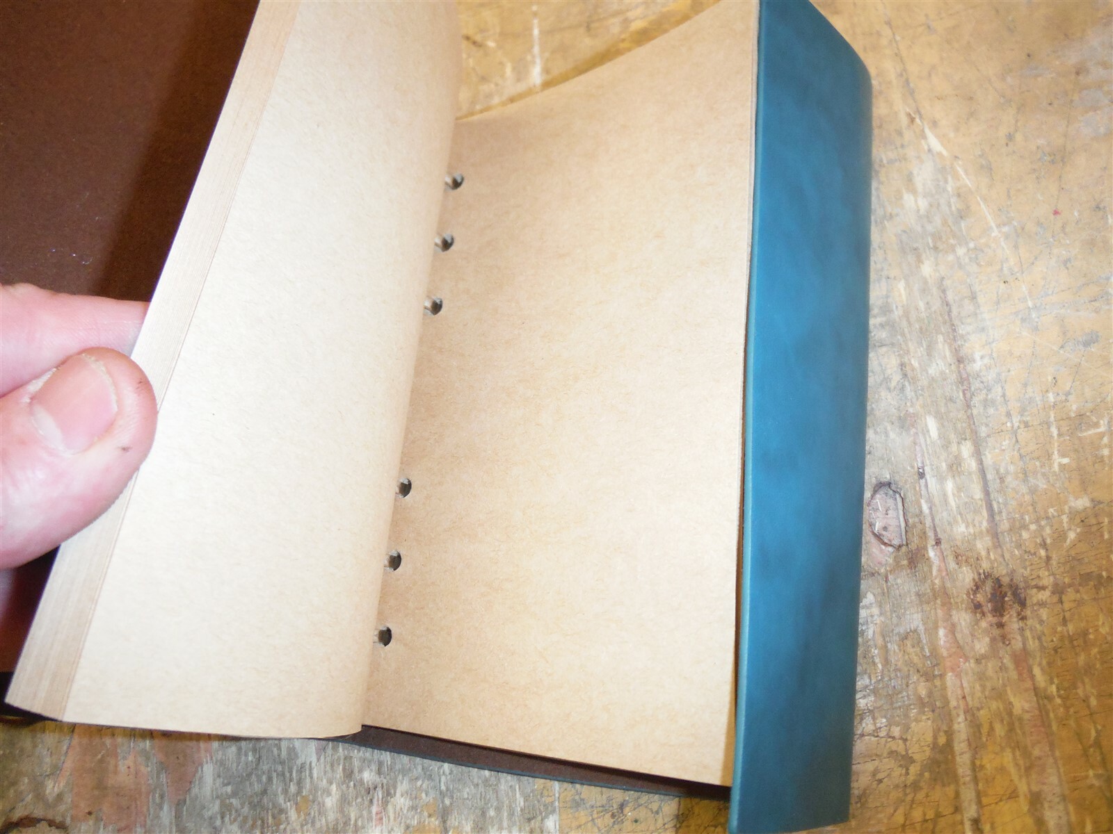 MaleDen Teal Color Leather Bound Travel Journel (Re-Fillable) NICE! FREE SHIP b2