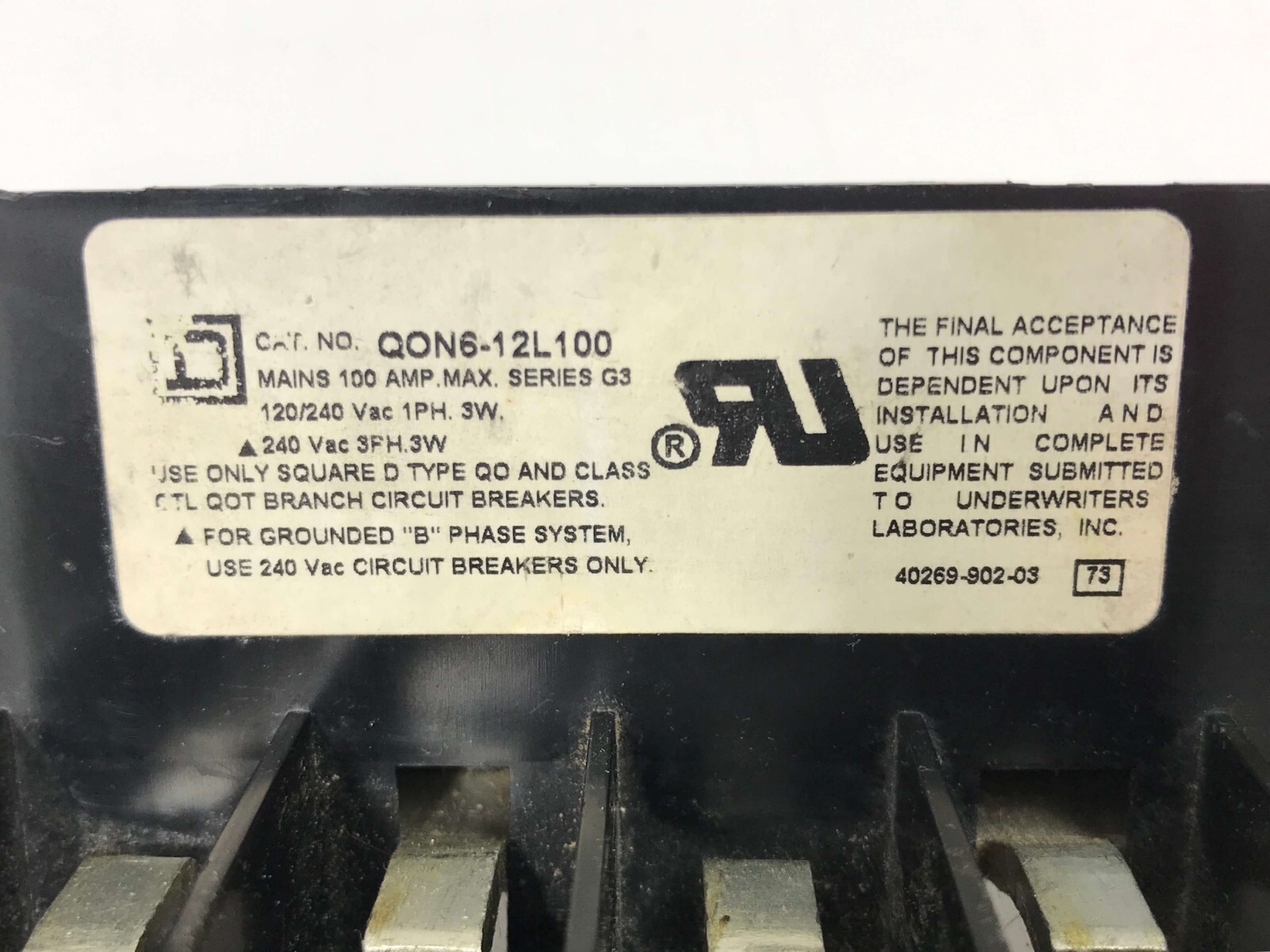 Square D 100 Amps 120/240 Volt 6 Place Circuit Breaker Mount 1 Phase 3 Wire