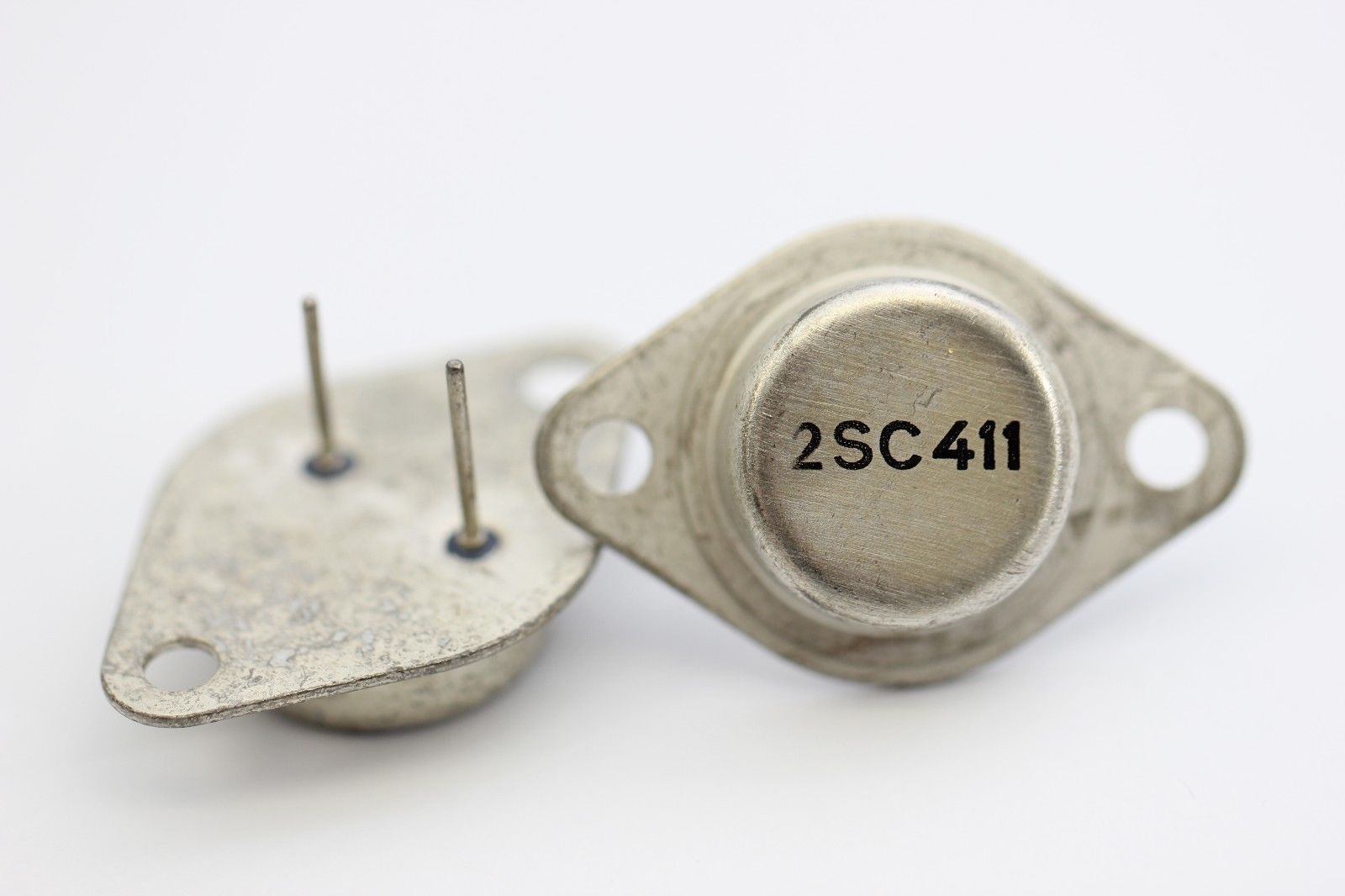 2SC411 TRANSISTOR NOS( New Old Stock ) 1PC. C405U6F100614