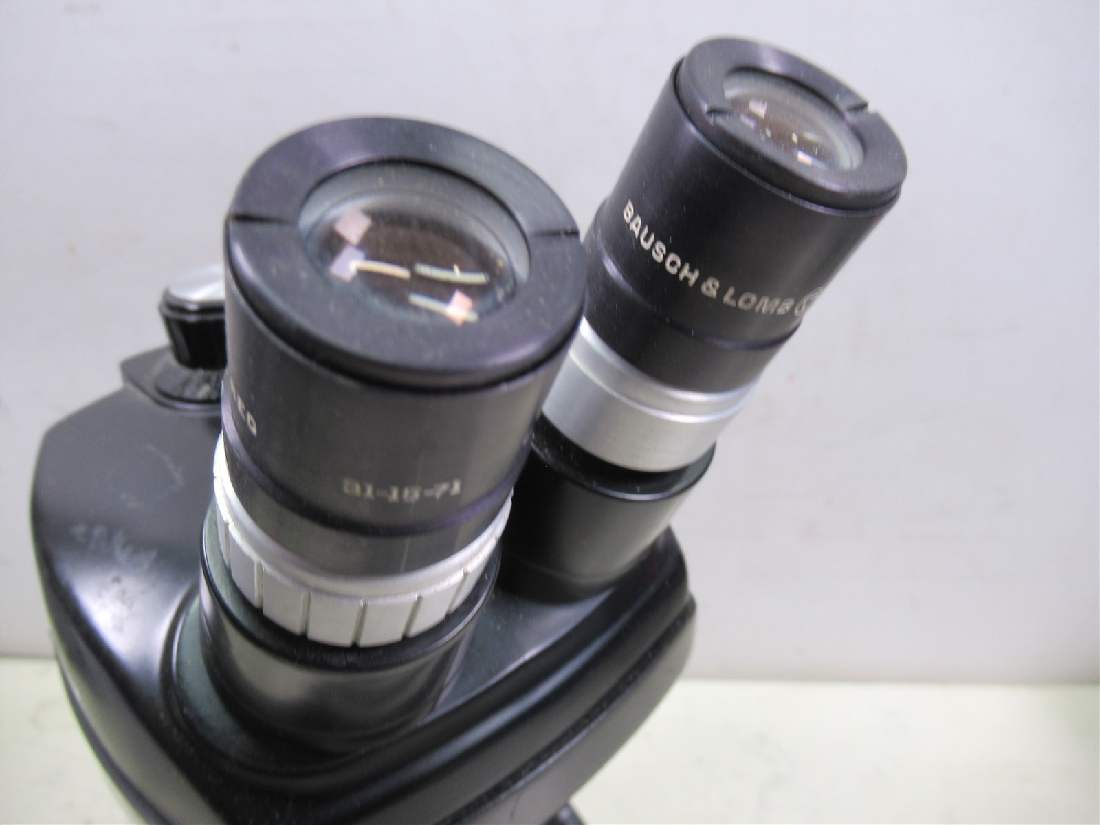 Microscope Bausch & Lomb StereoZoom 4 0.7x to 3.0x w/ 10x Eyepieces
