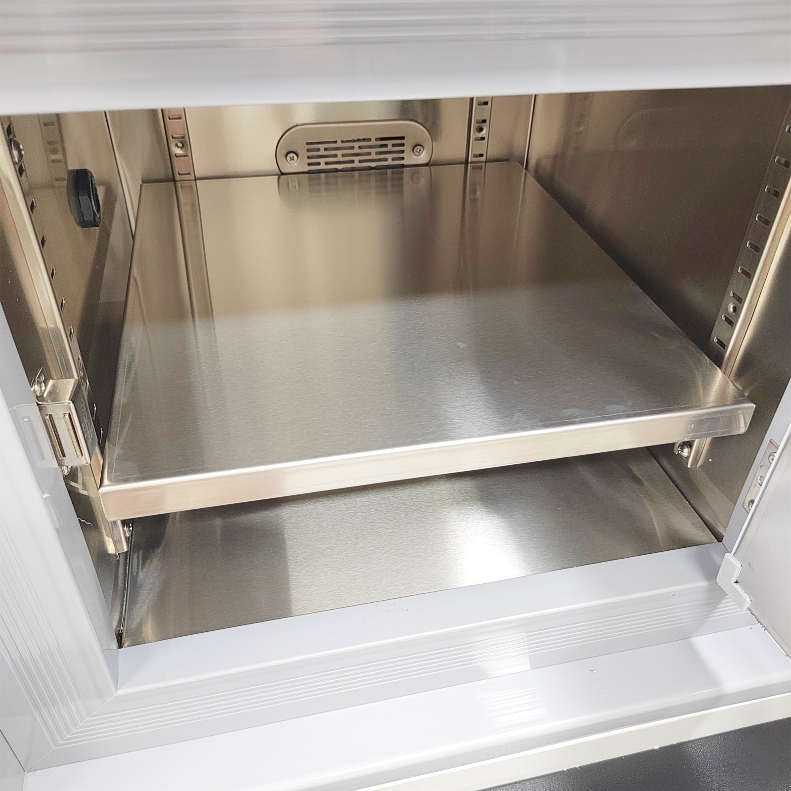 110V/60HZ 150W Ultra Low Temperature Storage Box 7.92gal(30L) Effective Volume