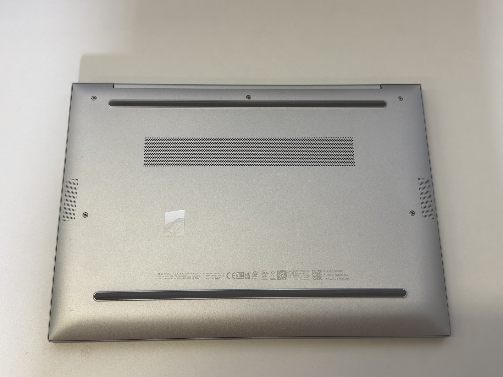 HP EliteBook 1040 G10 14″ Touch i7-1365U 10 Core 16GB 512GB Win11Pro WRTY