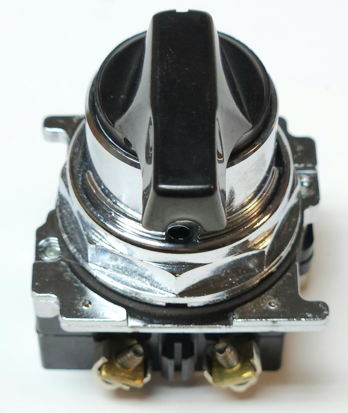 EATON CUTLER HAMMER 10250T21LB 3 POS Maintained Selector Switch W/2 NO Contact