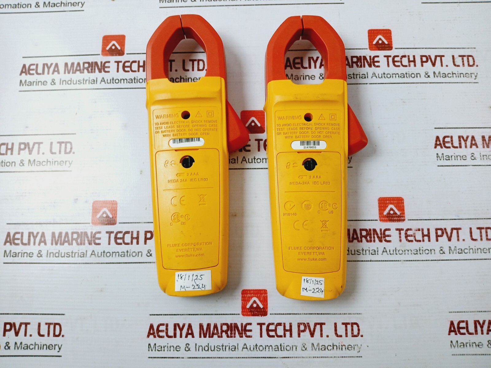 Fluke 302+ Digital Clamp Meter 400A CAT III 600V