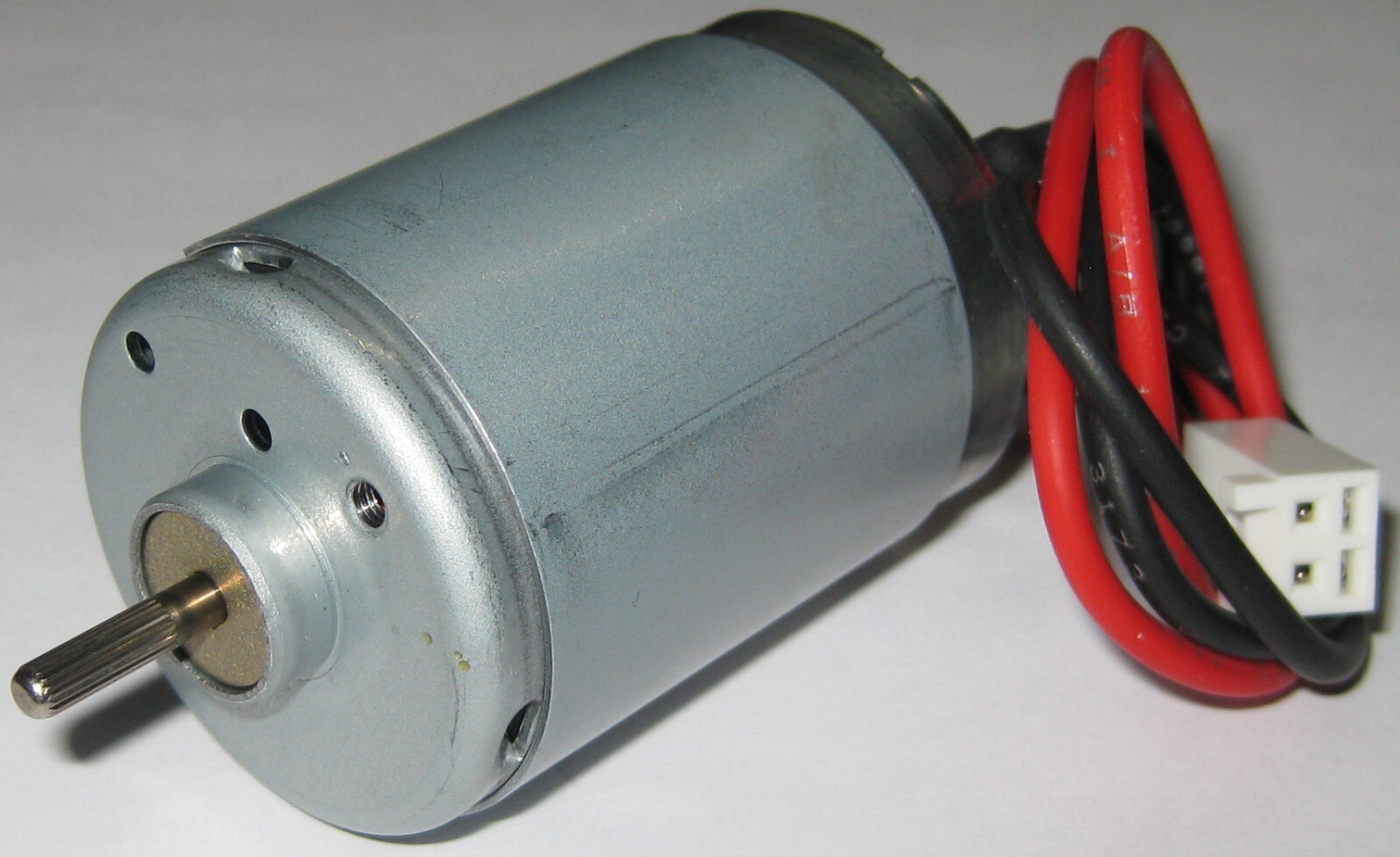 12 V – 1750 RPM – Slow Speed Electric DC Motor w/ Cable + Connector – High TQ