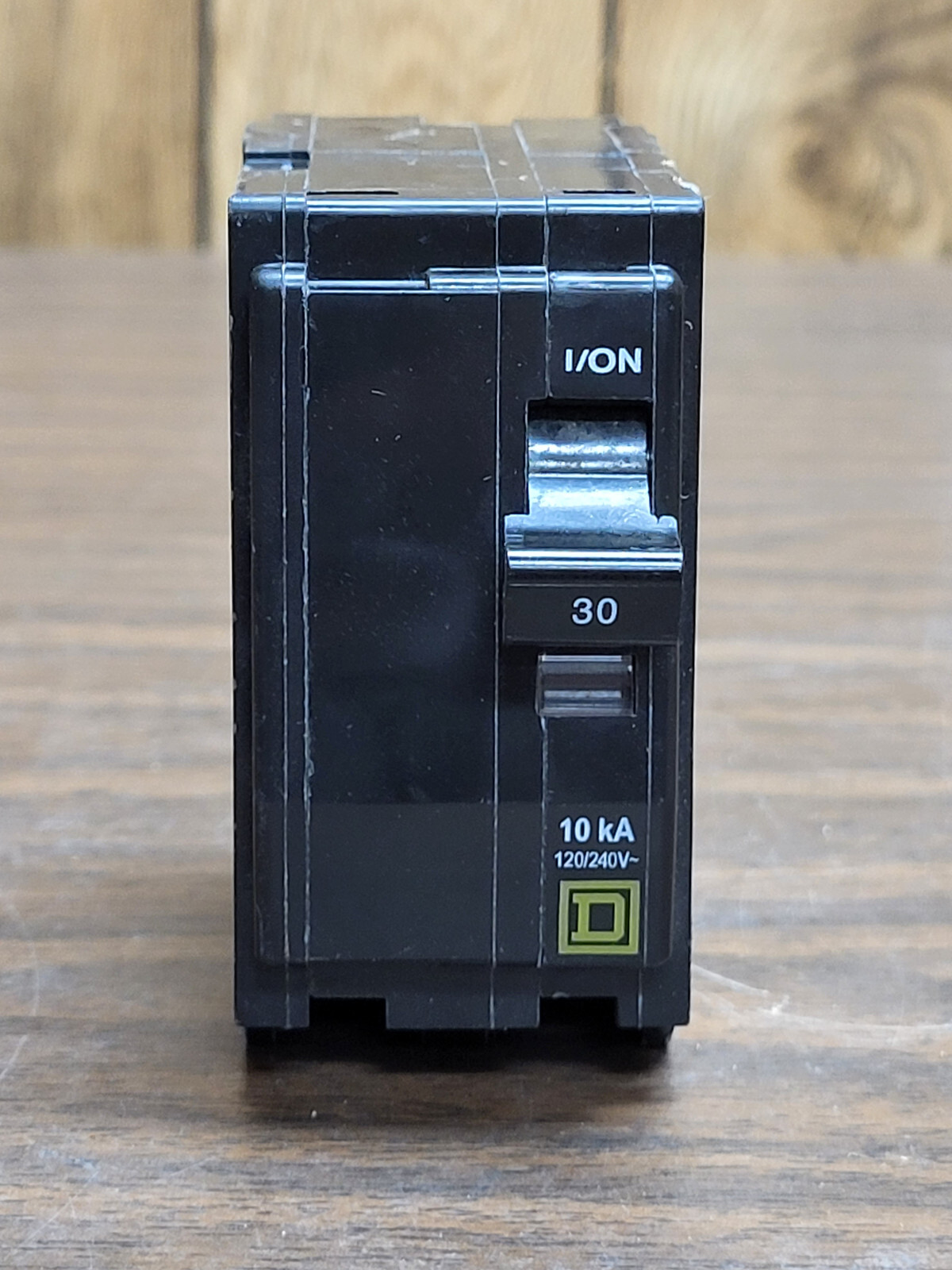 SQUARE D QO230 2 POLE 30 AMP 120/240V BREAKER