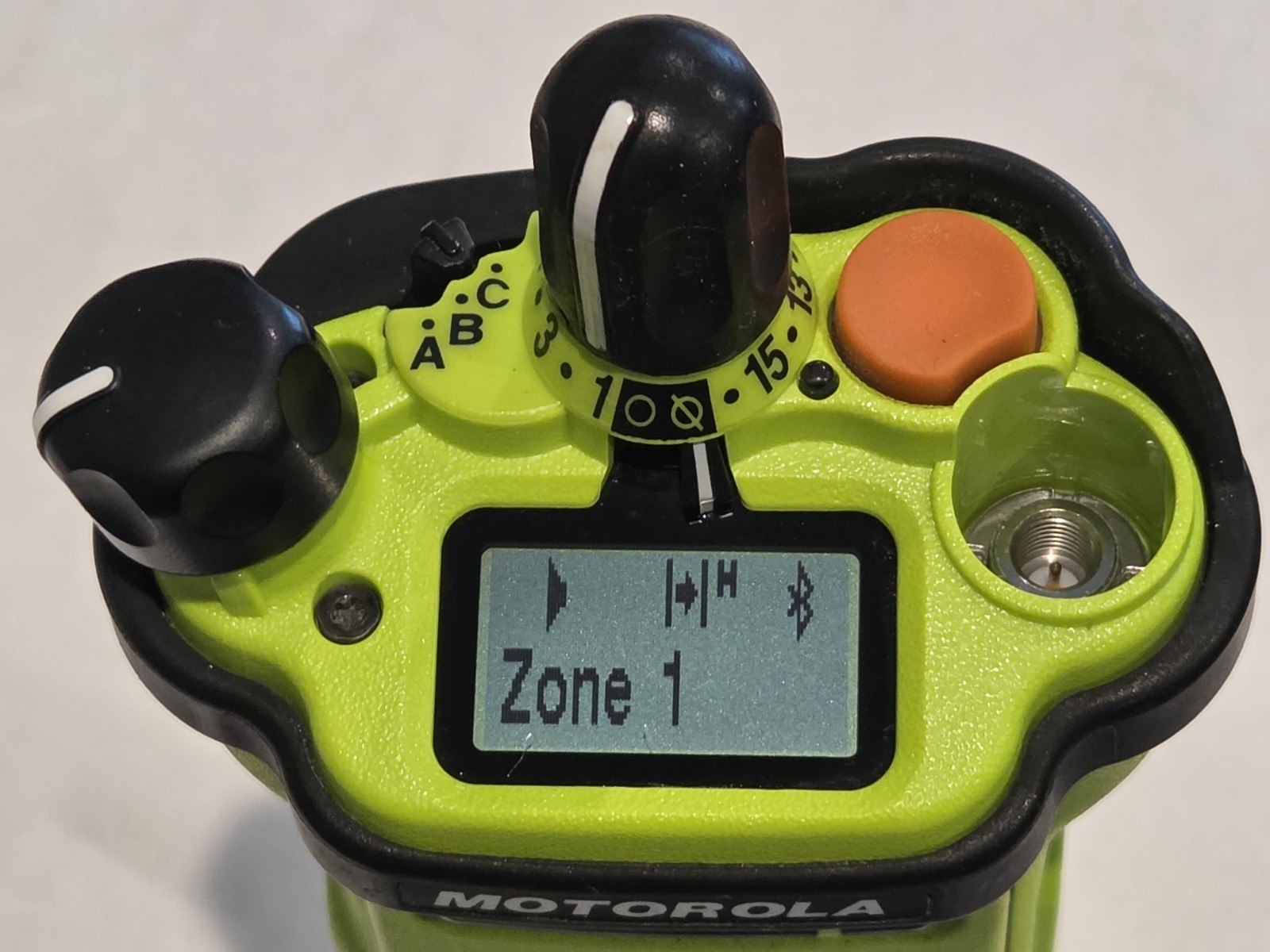 Motorola APX7000 XE VHF-700-800Mhz FPP V27 FW Phase 2 TDMA P25 9600 ADP