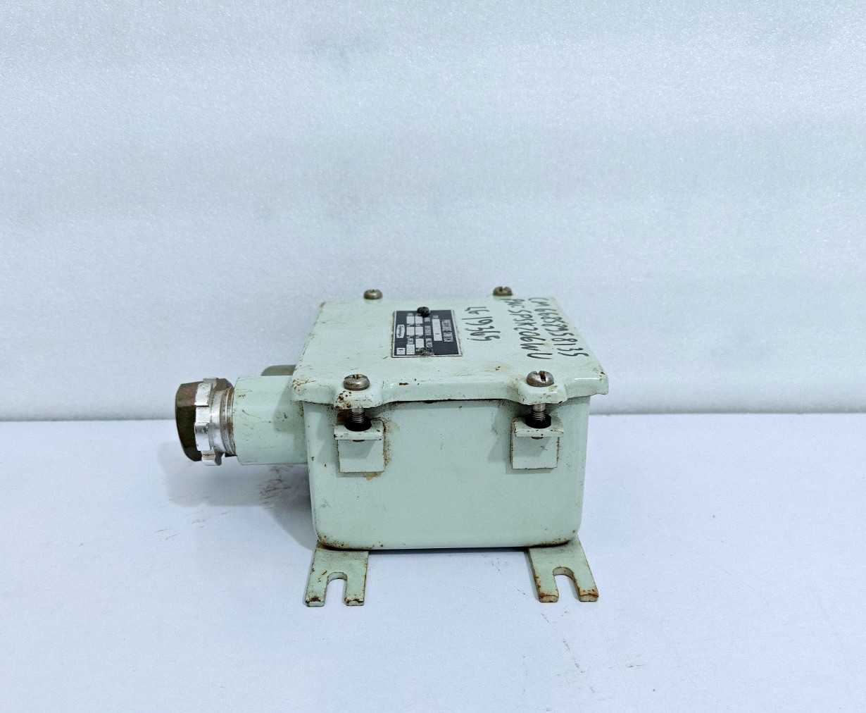 SAGINOMIYA SPS-K 206 W U1Q PRESSURE CONTROL switch 0.5~5/Kgf/Cm²