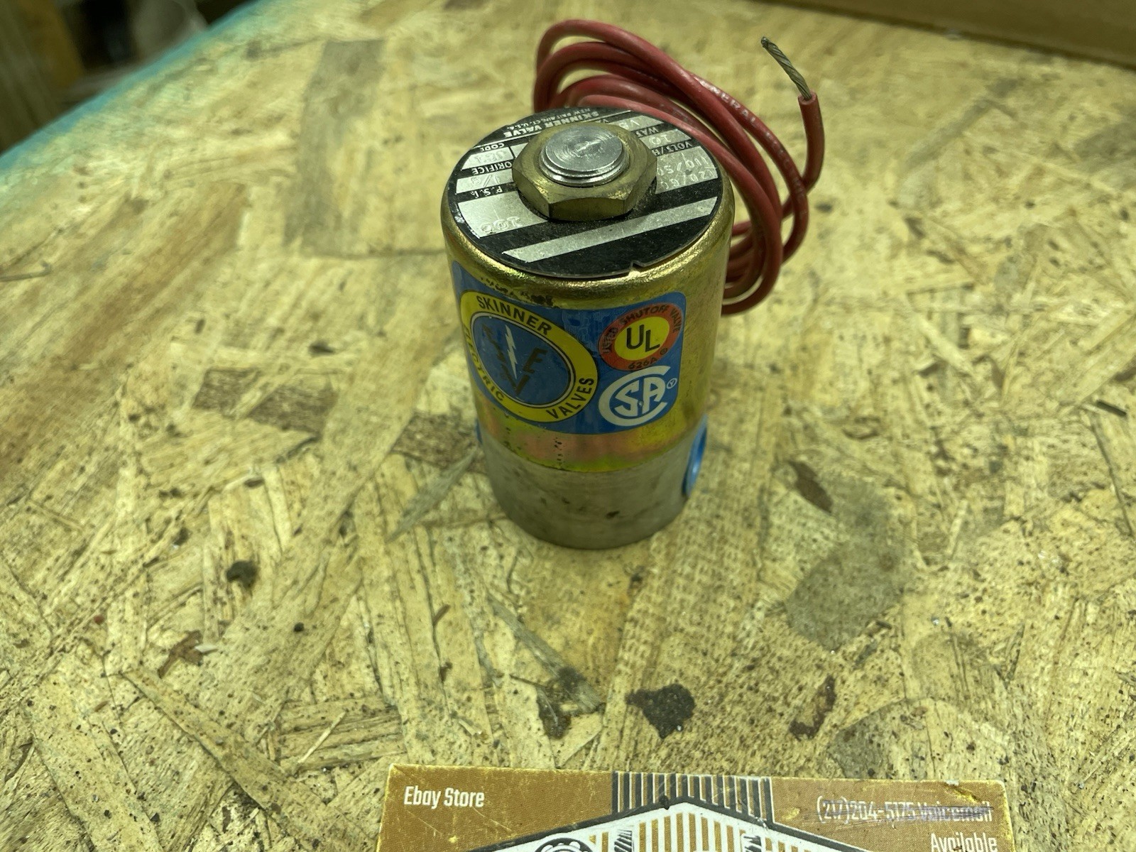 V52DB2100 Skinner Fuel Solenoid Valve New (no Box)