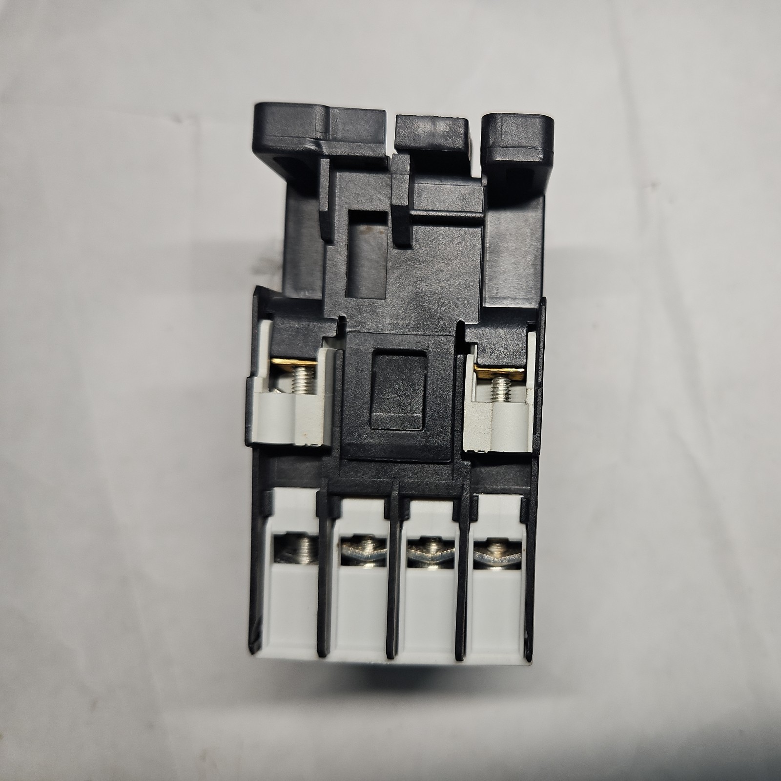 WEG CWM18 – CONTACTOR CWM18-10E  15HP COIL 120V