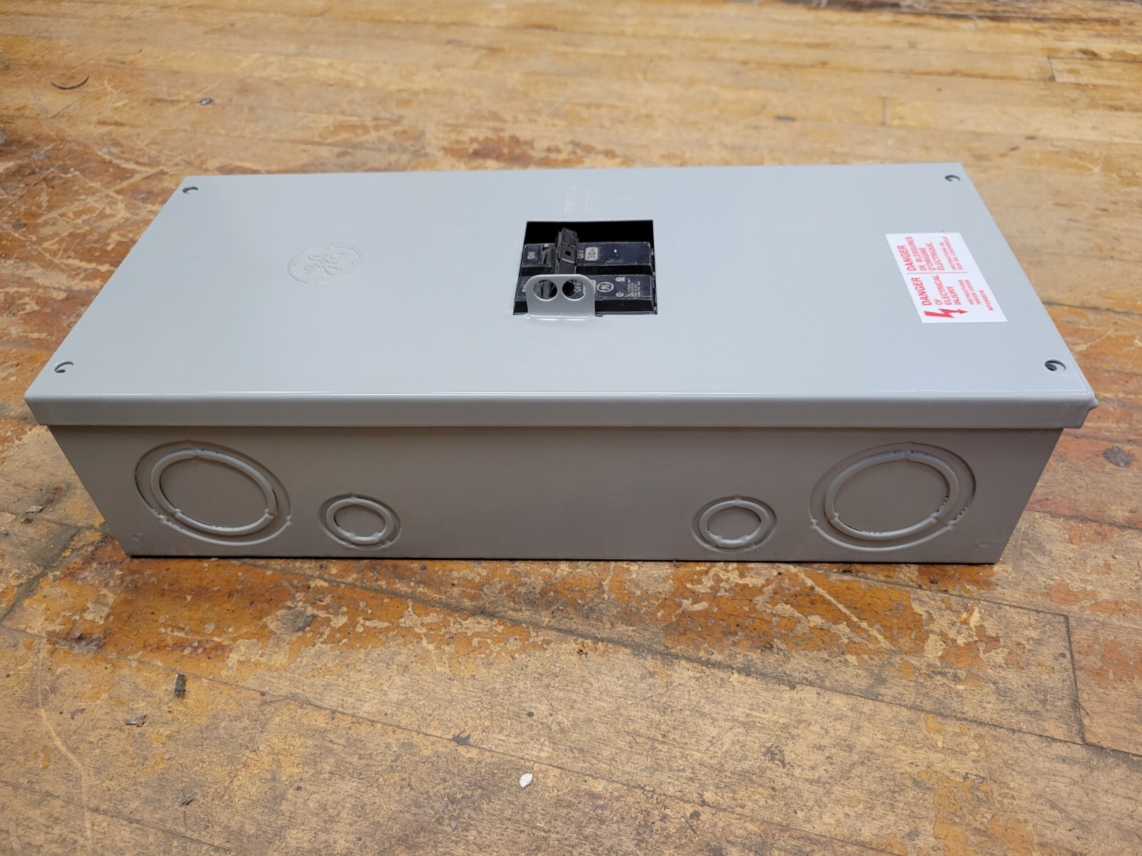 GE TQC100S Circuit Breaker Enclosure 100A 240V 3P Type 1 with THQB230 Breaker