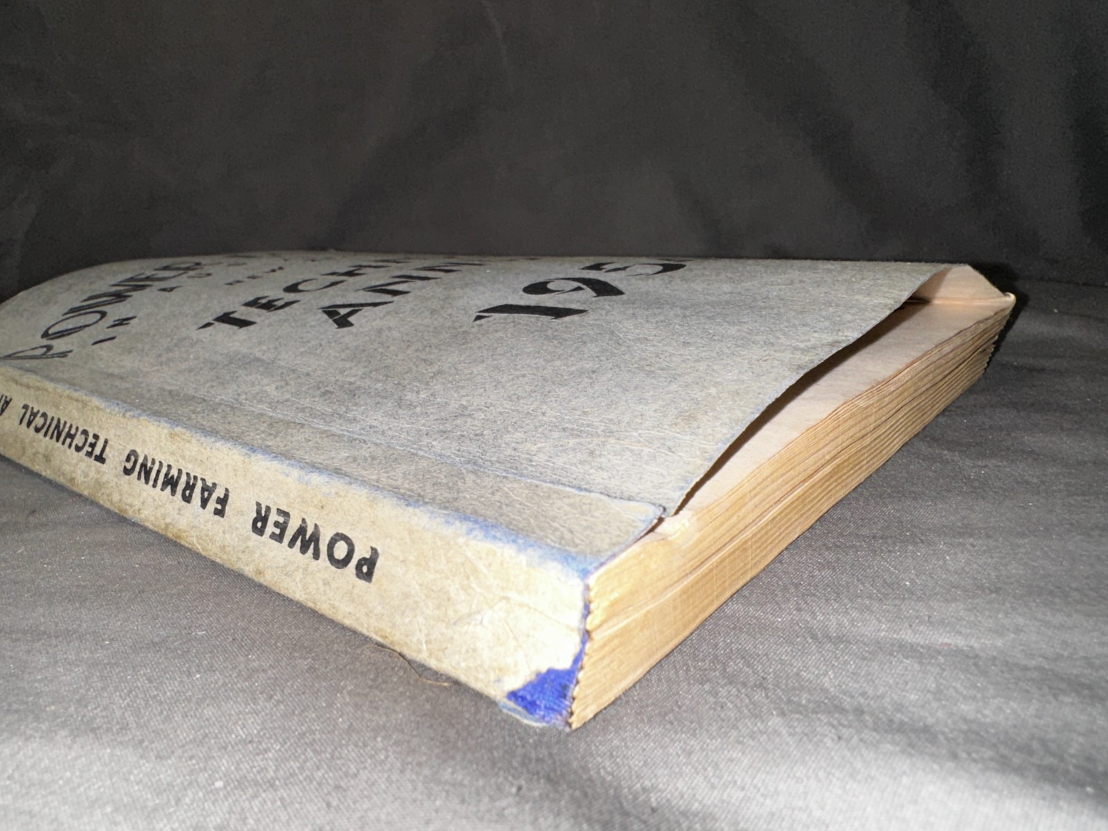 Power Farming in Australia and New Zealand Technical Manual – 1954 – Tractors