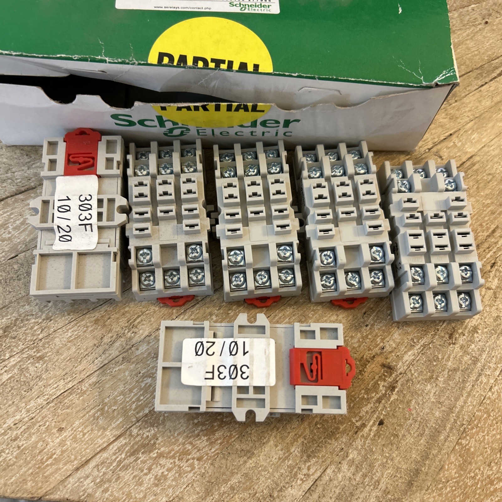 Lot of 6 Schneider 70-463-1 Relay Socket 11 Pin Ice Cube Din Rail/ Panel