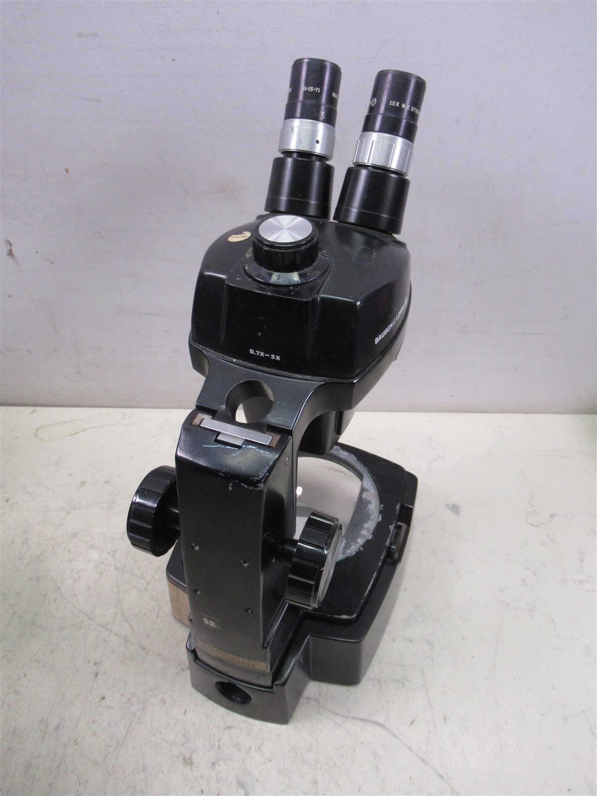 Microscope Bausch & Lomb StereoZoom 4 0.7x to 3.0x w/ 10x Eyepieces