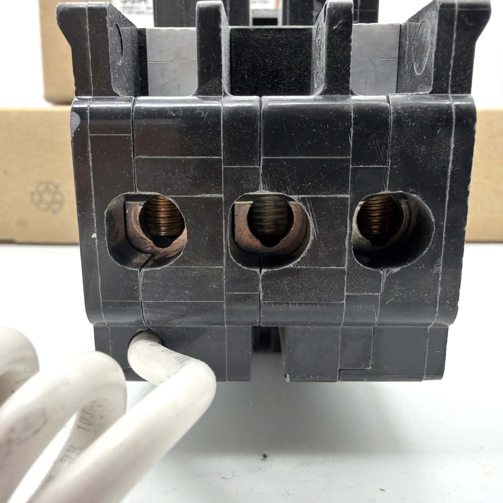 SQUARE D HOM230GFI 30A 2-POLE GFCI BREAKER HOMELINE 240V 7 PACK NEW