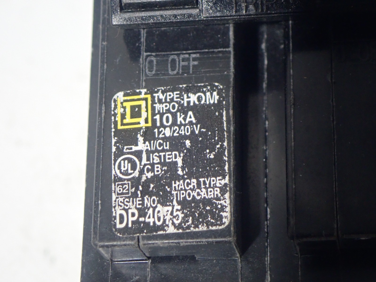 Square D HOM2100 2 Pole 100 Amp 120/240 Volt 10kA Plug On Circuit Breaker
