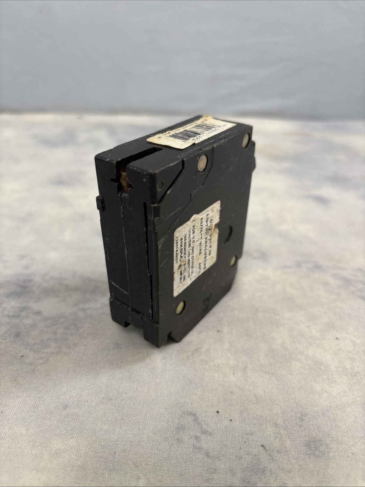 BR2020 20/20 Amp 2 Pole 120/240V Type BRD,A&DNPL Circuit Breaker