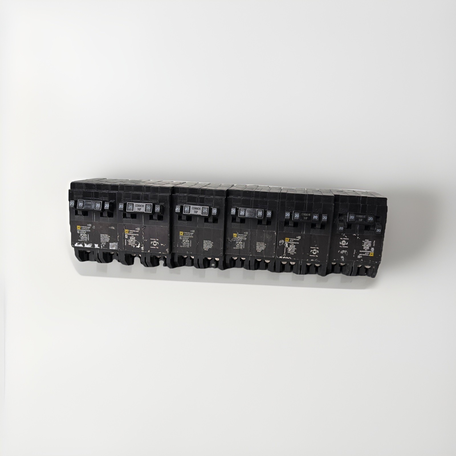 Square D HOMT220220CP 20 A Miniature Circuit Breaker