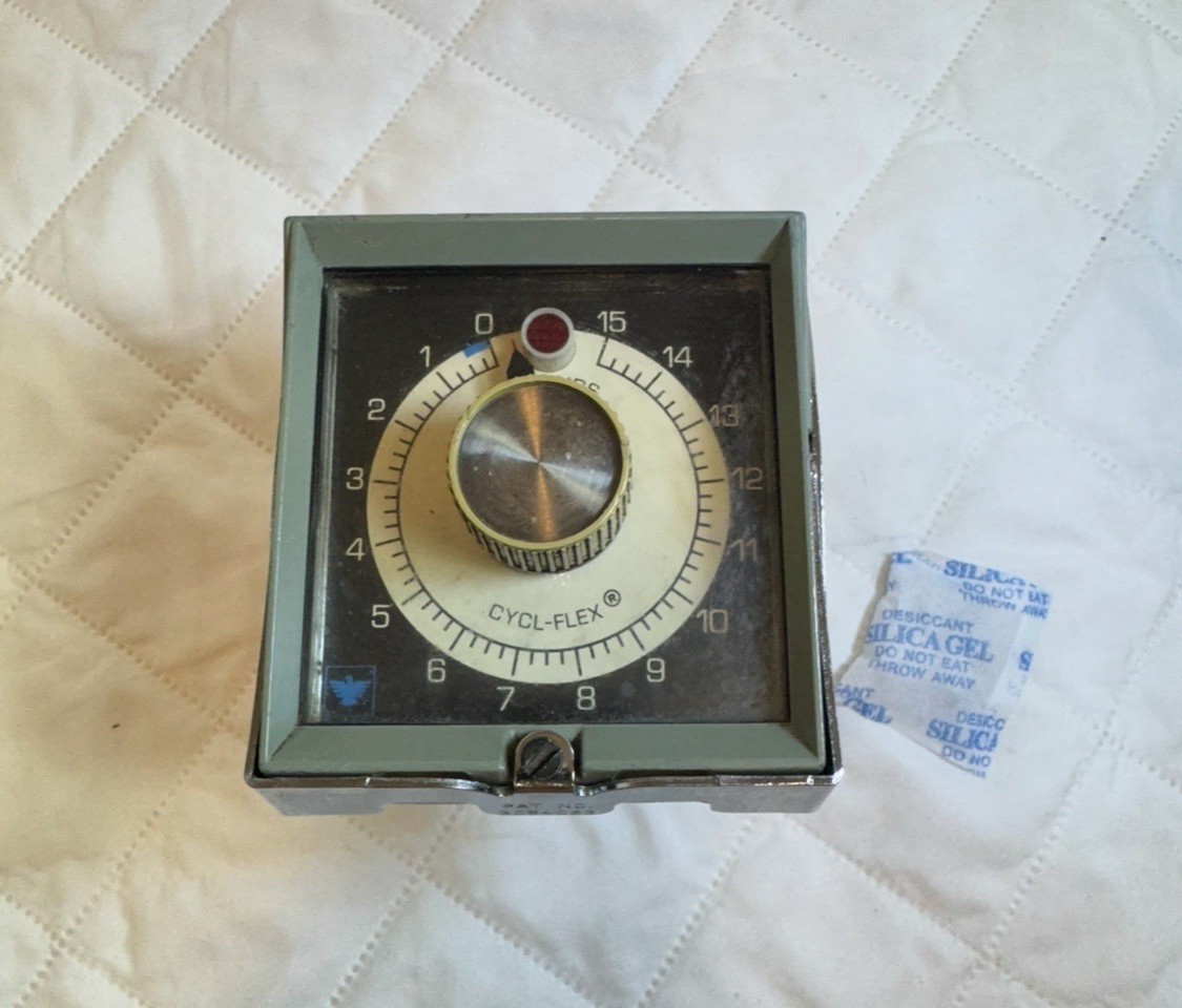 DANAHER CONTROLS HP514A6 Eagle Signal Reset Timer HP514A6 0-15 Seconds