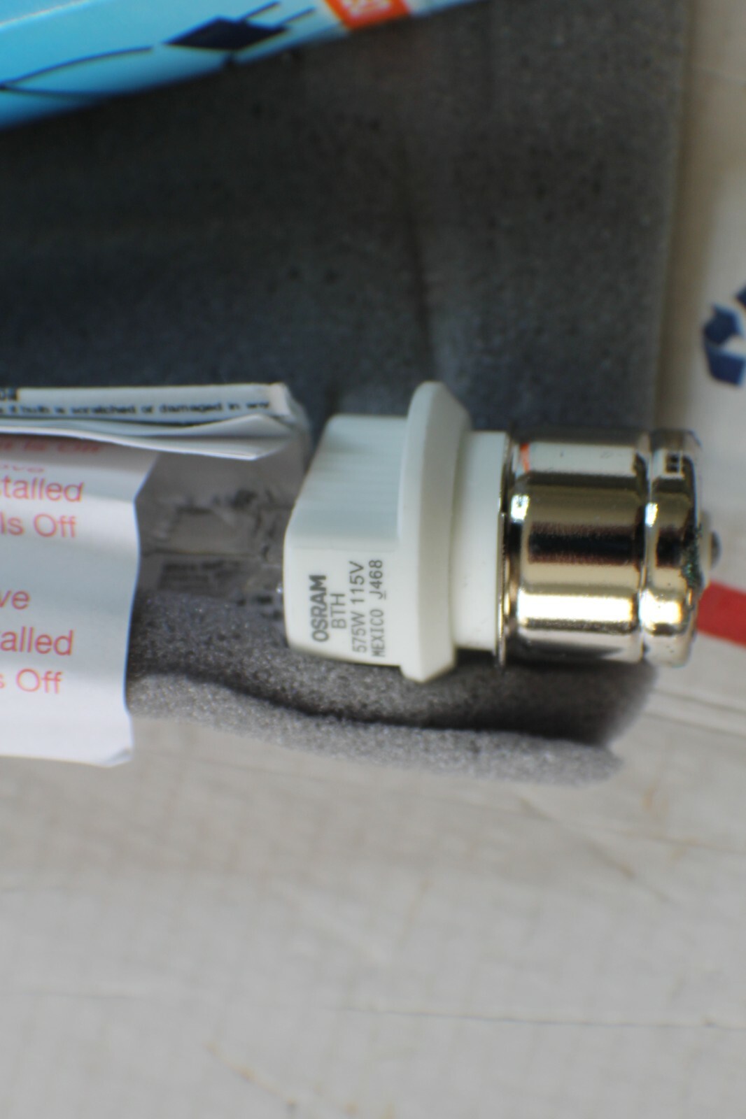 OSRAM 54365 BTH 575w 115v P28s Medium Prefocus Halogen Bulb