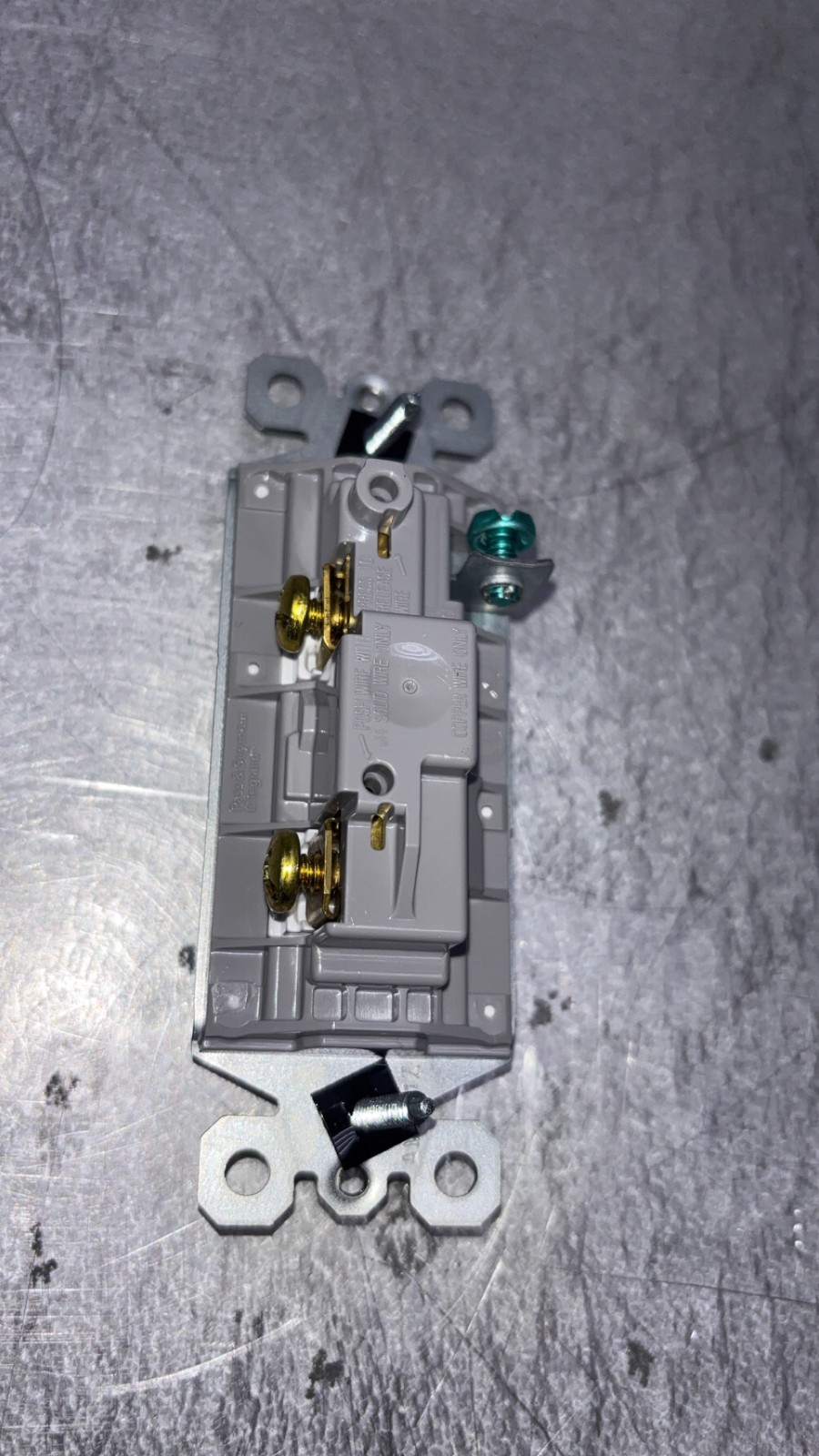 LIGHT SWITCH – Legrand TM870W Single-Pole Switch 15A 120/277V White