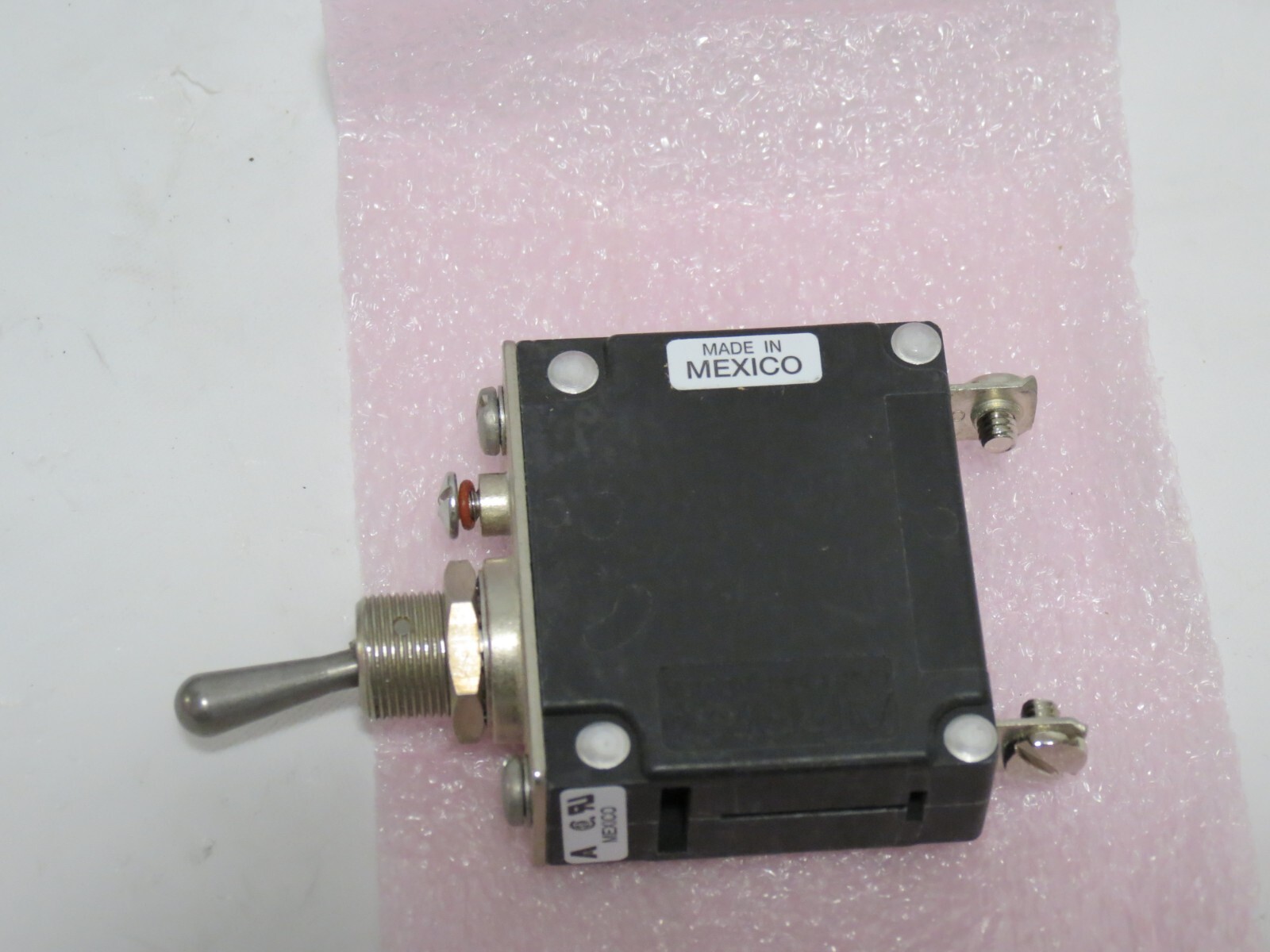 Airpax Circuit Breaker IUGN6-1-51-20.0 Sensata 20 Amp Magnetic Toggle Switch