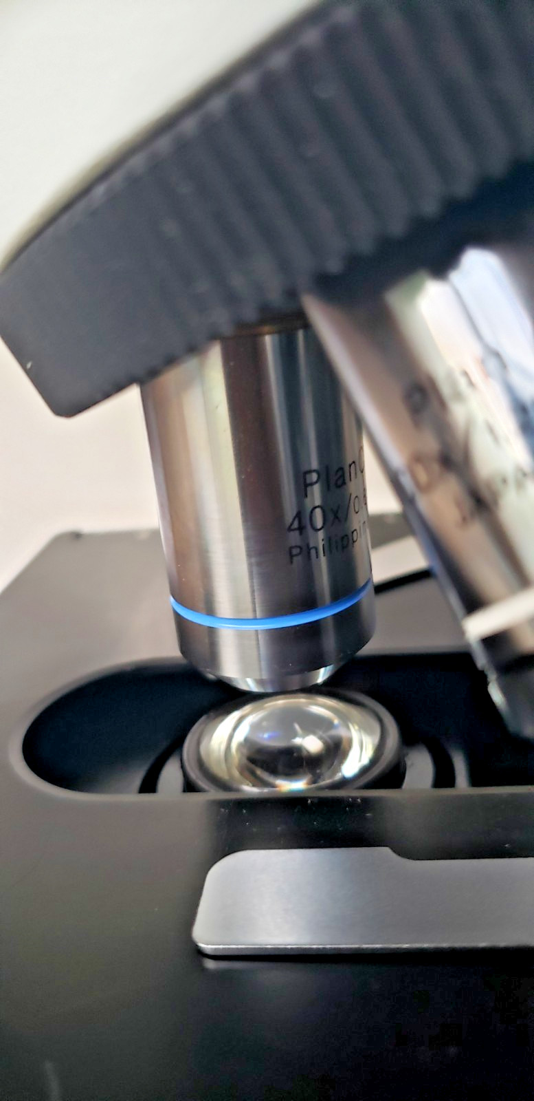 TESTED Olympus CX31 Microscope CX31RBSF W/ 4 Objectives 4x/10x/40x/100x