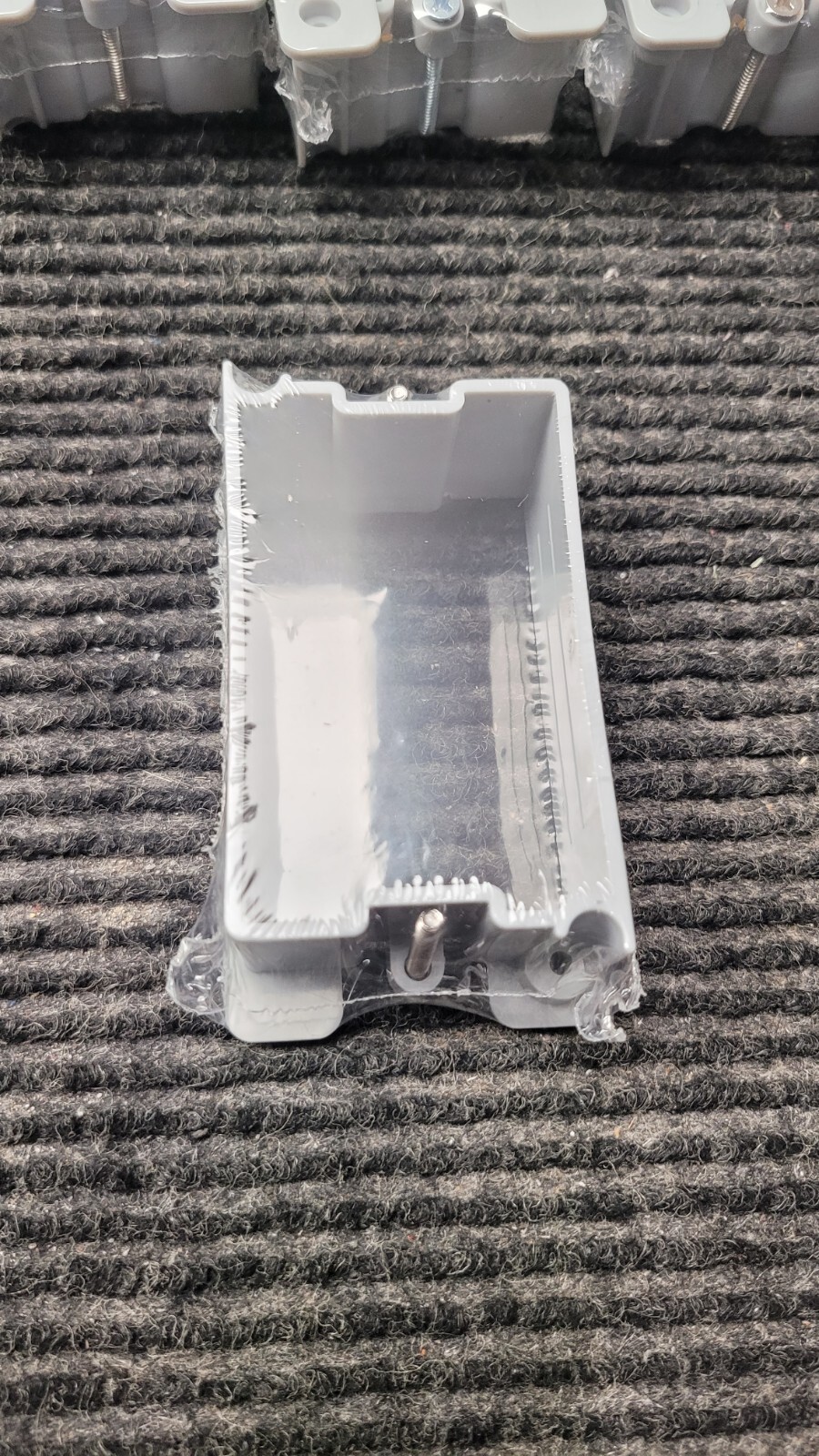 Box of 10 -CANTEX Plastic Old Work Interior Wall Electrical Box Mounting