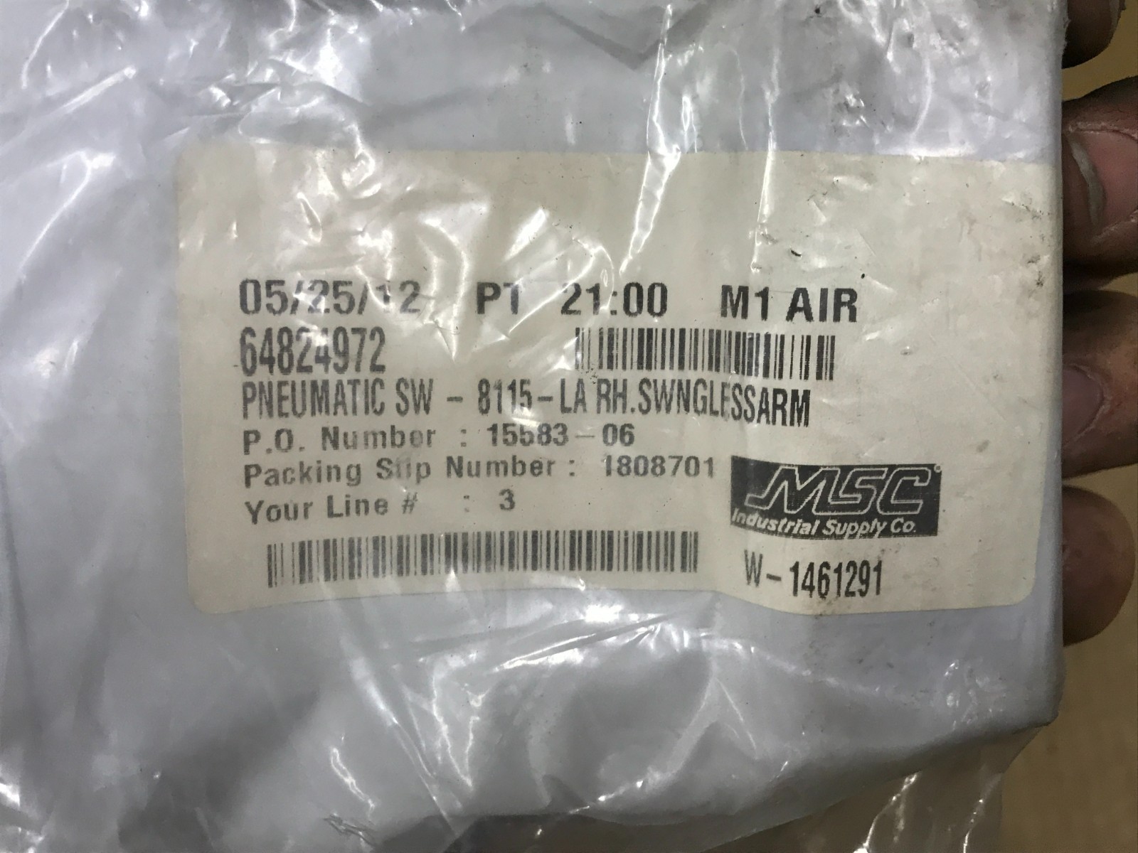 NOS De-Sta-Co Model 8115-LA Pneumatic Swing Cylinder Clamp