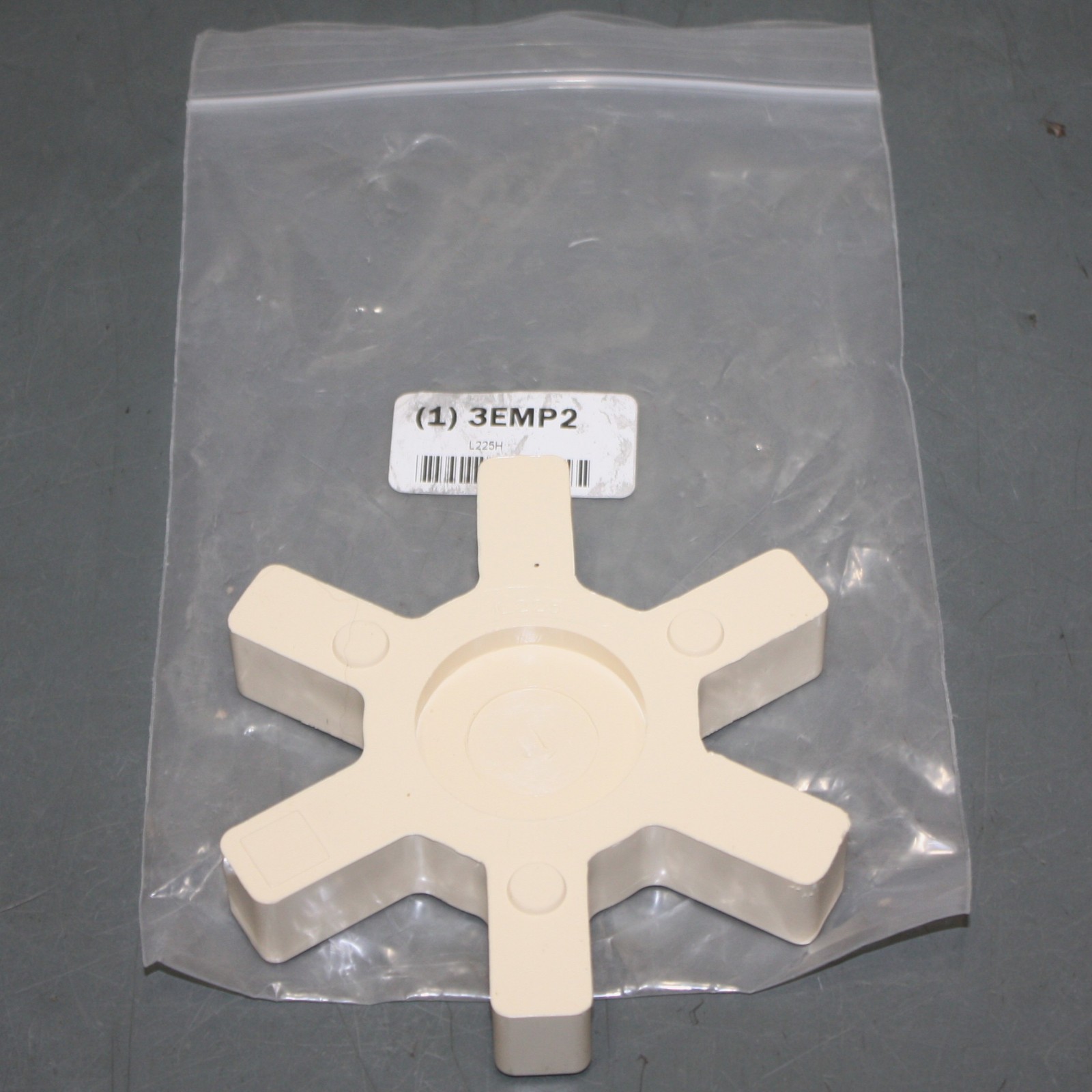TB Woods Hytrel Spider Insert L225H, 4-31/32″ OD, 4600 RPM, Jaw Coupling