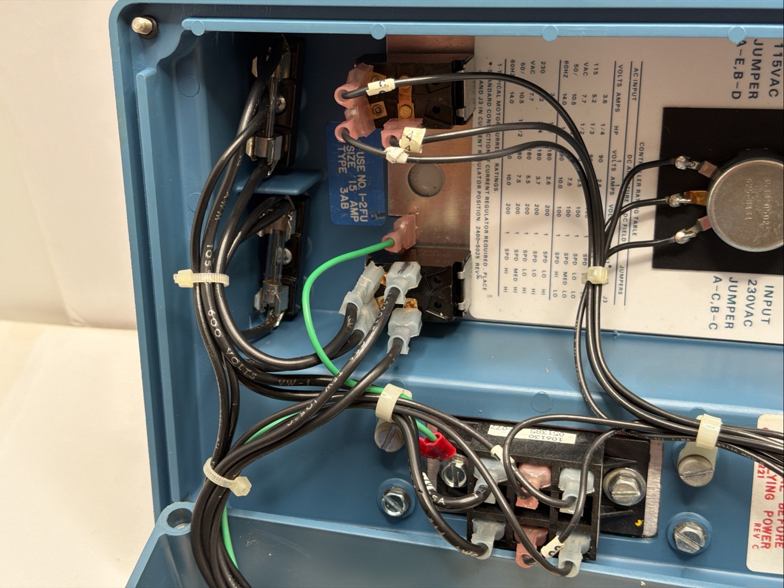 Browning LWS25/200 Motor Control Station 2400-8000, 1/4-1HP 115VAC, 1/2-2HP 230V