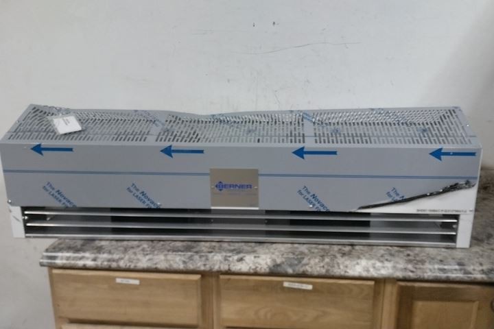 Berner SHD07-1048AC-P-G 3/4 HP 1882 Max CFM 120/208-240VAC Air Curtain