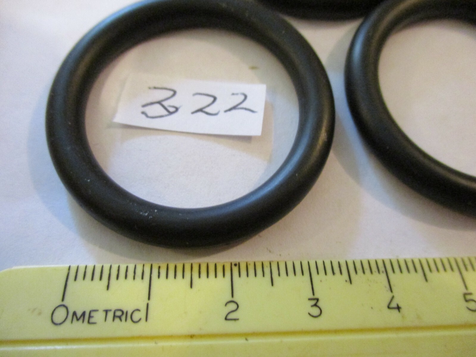322 O-ring 1-1/4″ ID x 1-5/8″ OD x 3/16″ thick. Buna-70. Quan 5