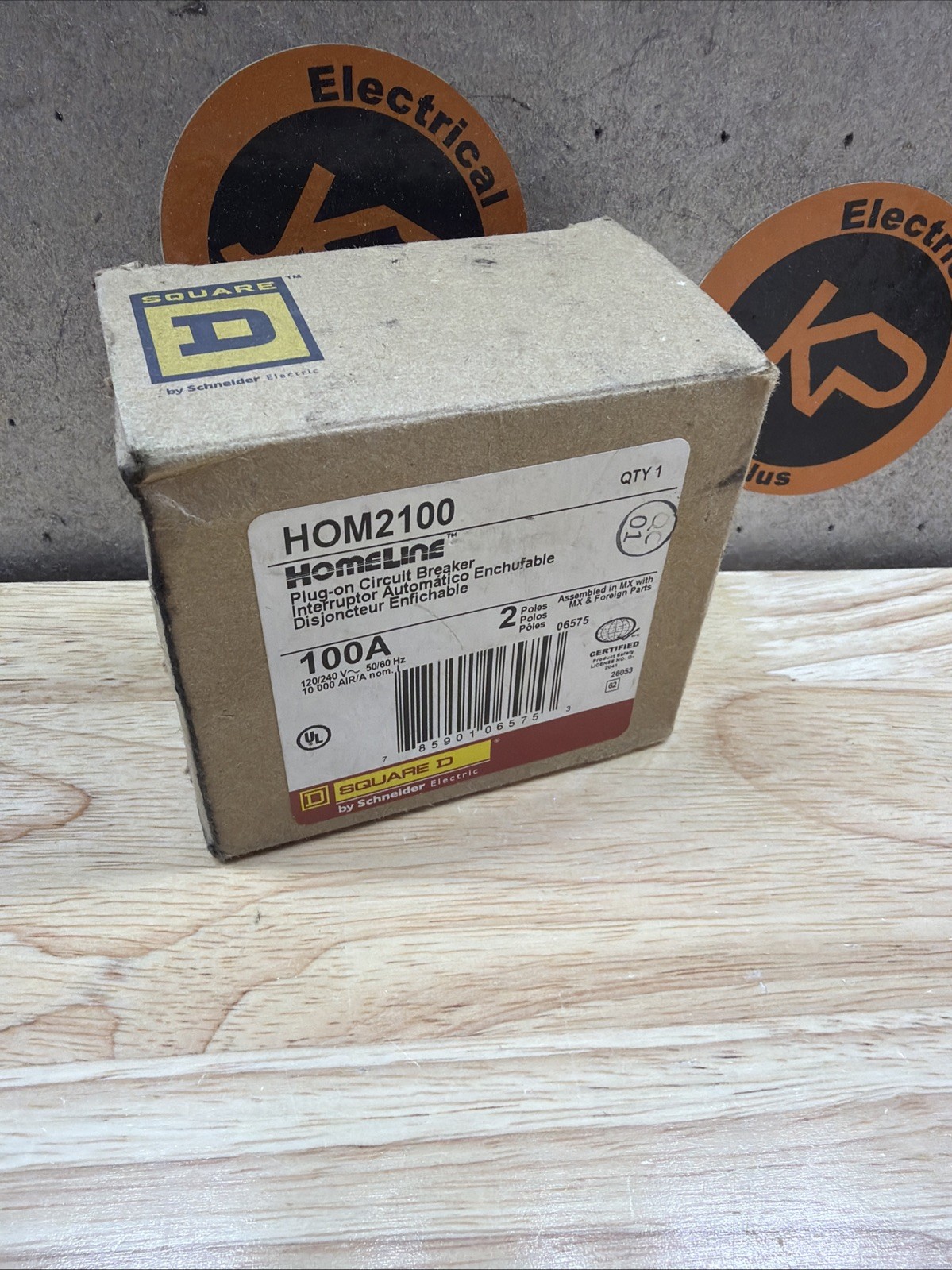 Square D HOM2100 2 Pole 100 Amp 240V Plug-in Circuit Breaker New In Box