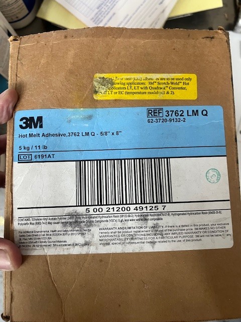 3M Hot Melt Adhesive 3762 LM Q Scotch-Weld (Full Case) 5/8″ X 8″