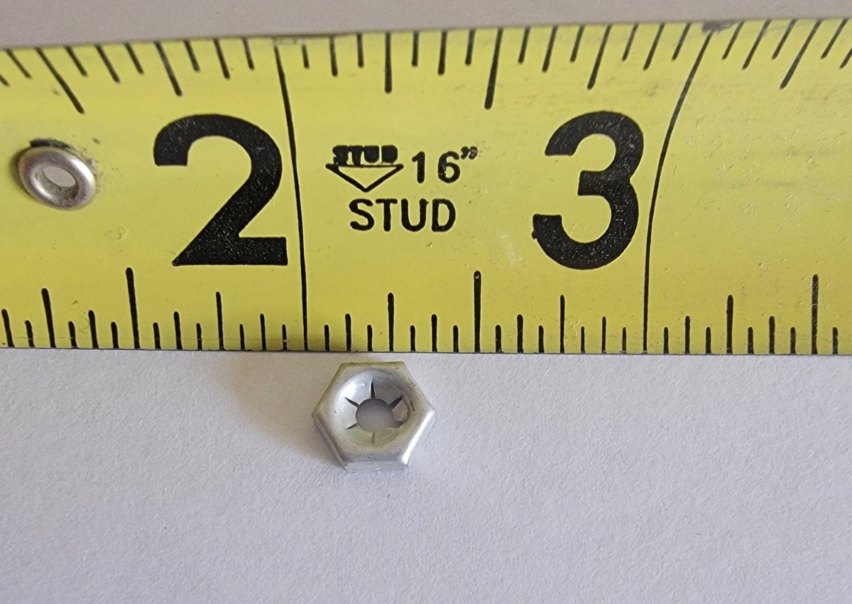 AN356-632 Pal Nut Stamped Nut 6-32 Steel ALT. AC356-632 MS27151-5 – Lot of 18