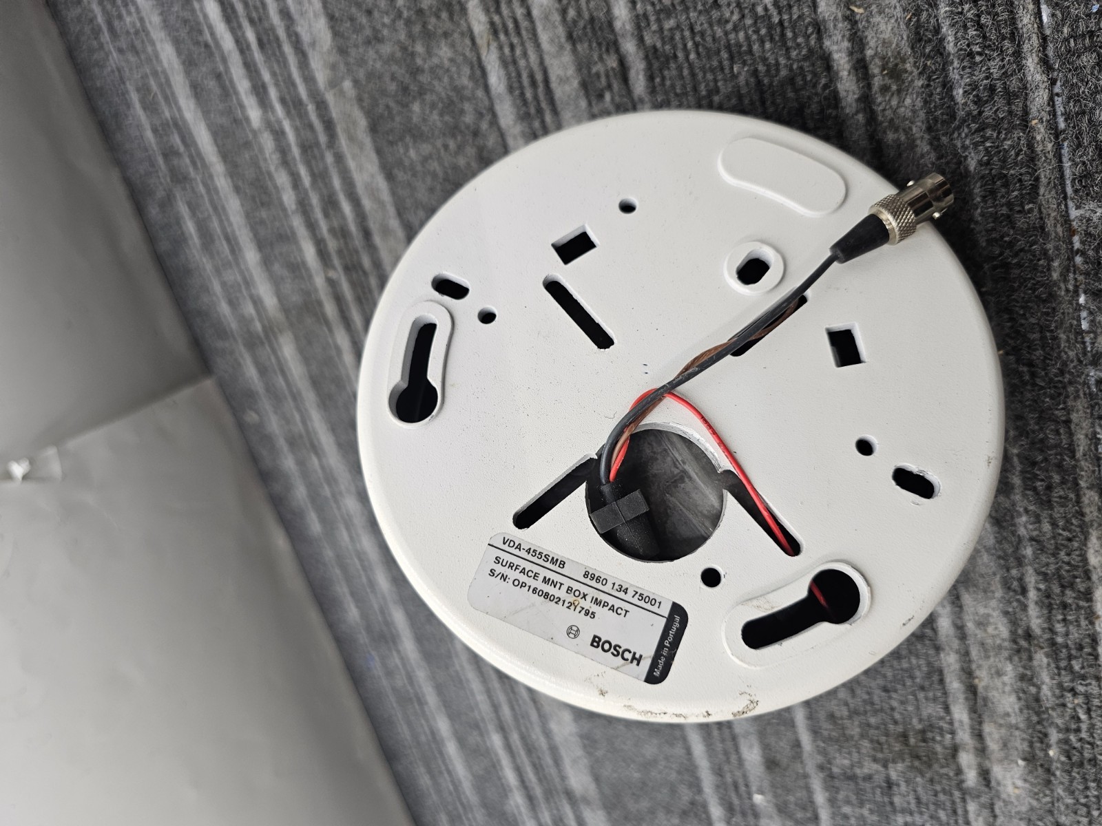 BOSCH VDA-455SMB Dome Camera With Surface Mount Box *NOT WORKING*