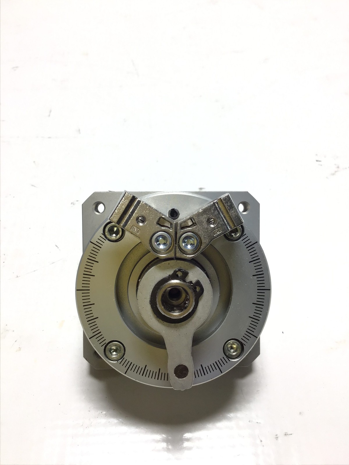 Festo DSM-12-270-P1-A-B Semi Rotary Drive 1MPa (145 PSI)