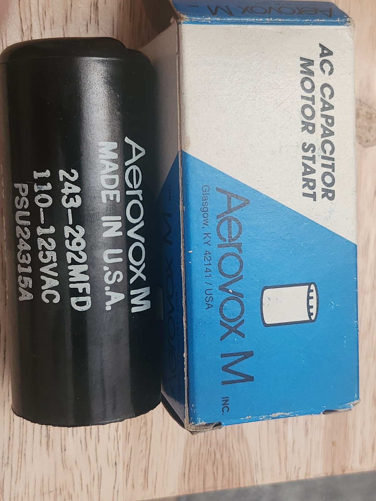 Aerovox M 4X065A 243-292 Mfd 110-125 VAC Motor Start Capacitor