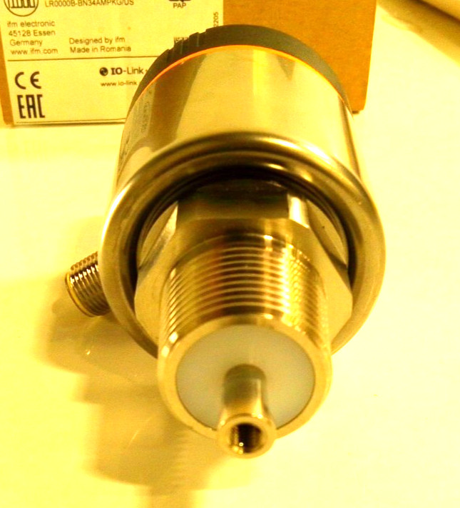 New Open Box IFM Sensor, Level, LR3300, Analog Output and 1 Digital, M12 Male 4