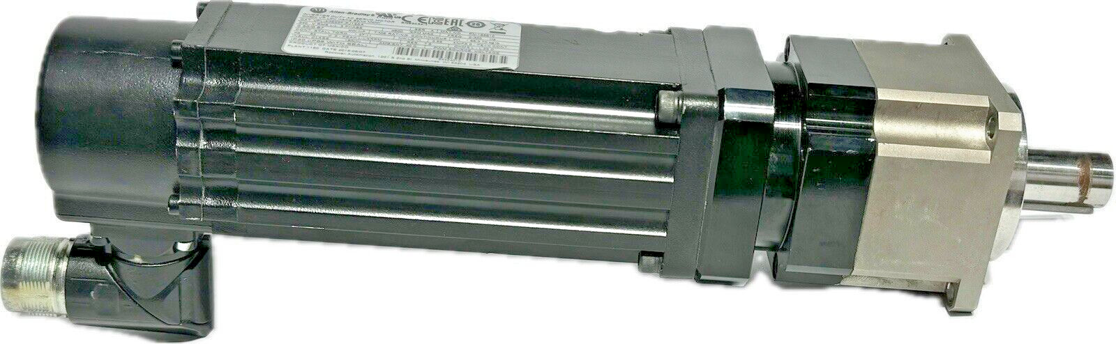 Allen Bradley VPL-A0633F-PJ12AA Low Inertia Servo Motor w/Apex AB060-S2-P1n Gear