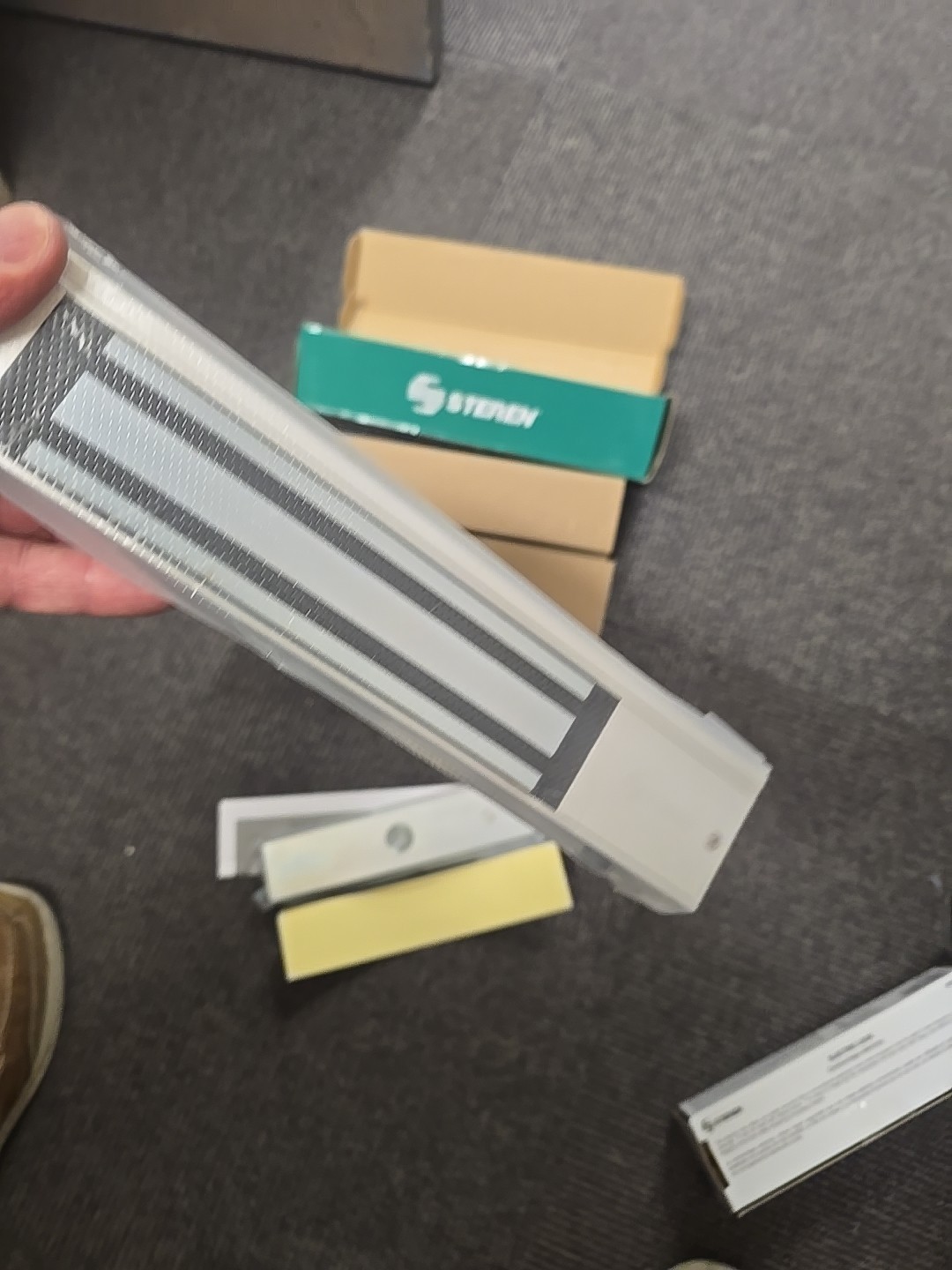 Electromagnetic Lock with 600Pound Holding Force.