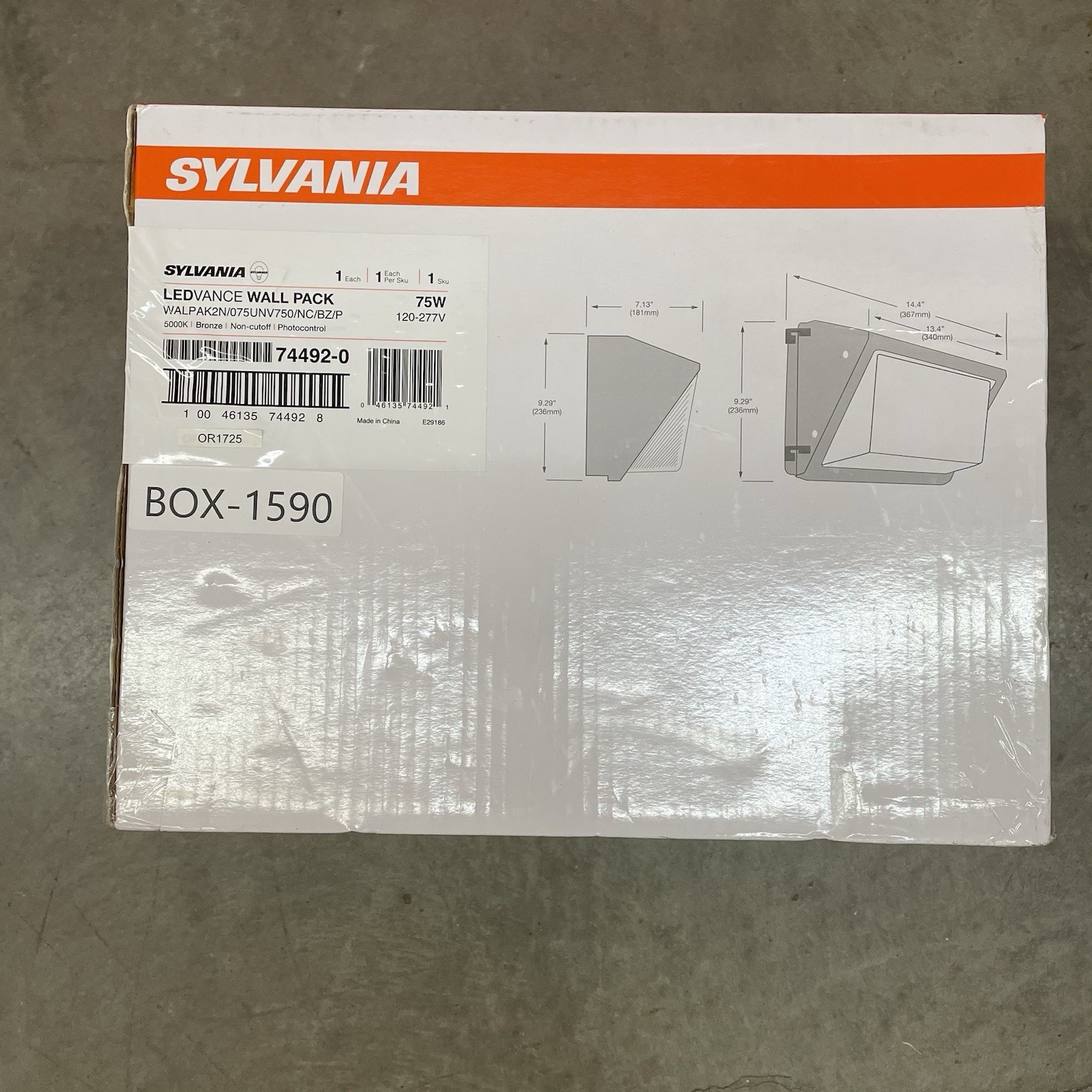 LED Sylvania 74492-0 LEDVANCE 75W Wall Pack 5000K Bronze Photocell 120–277V