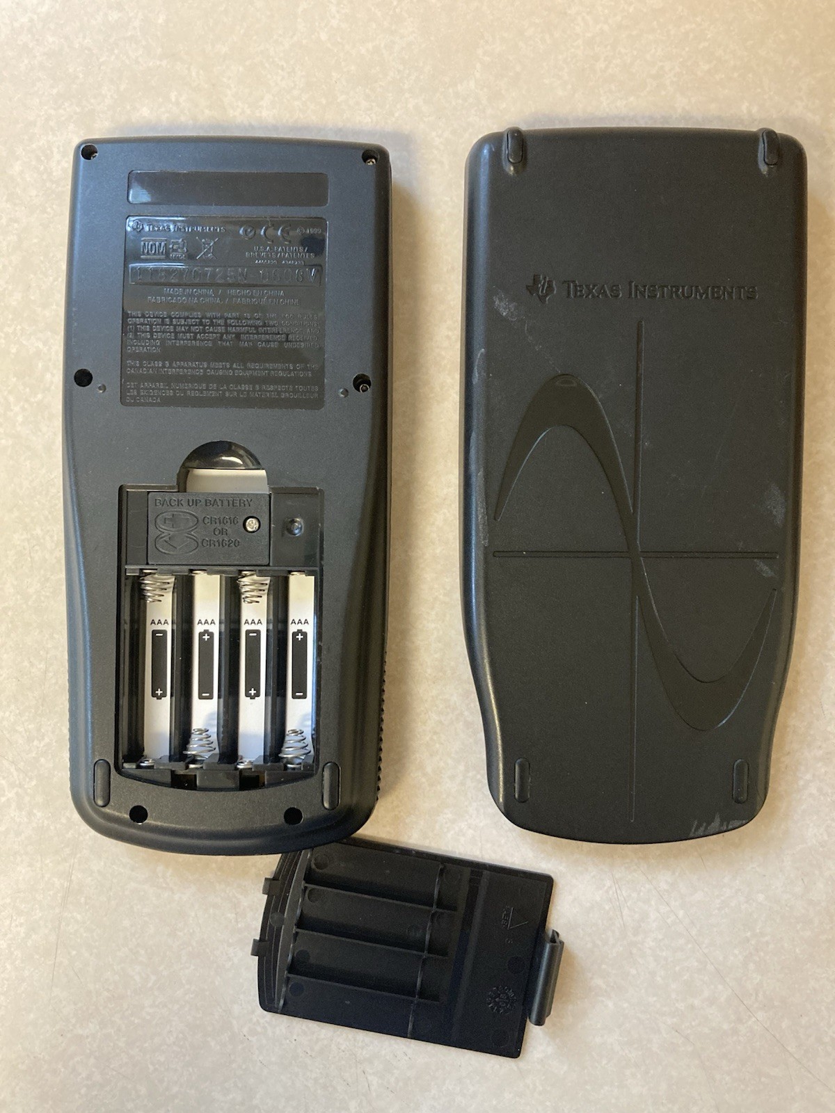 Texas Instruments TI-83 Plus Graphing Calculator w/ Cover TESTED