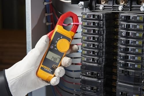 Fluke 302+ Digital Clamp Meter Multimeter 400A AC / DC Voltage Current Amp
